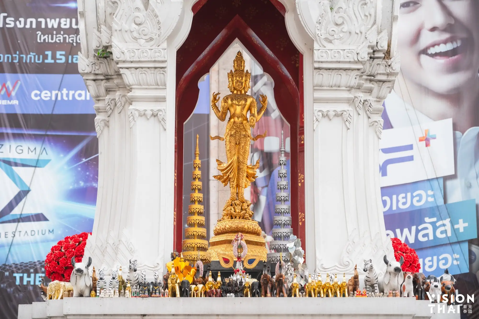 曼谷愛神Phra Trimurti 神像三個面孔分別有不同的含義（VISION THAI 看見泰國）