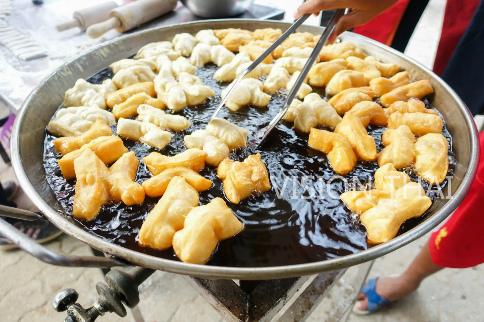 泰國人早餐喜歡油條搭配豆漿一起吃（VISIONTHAI 看見泰國）