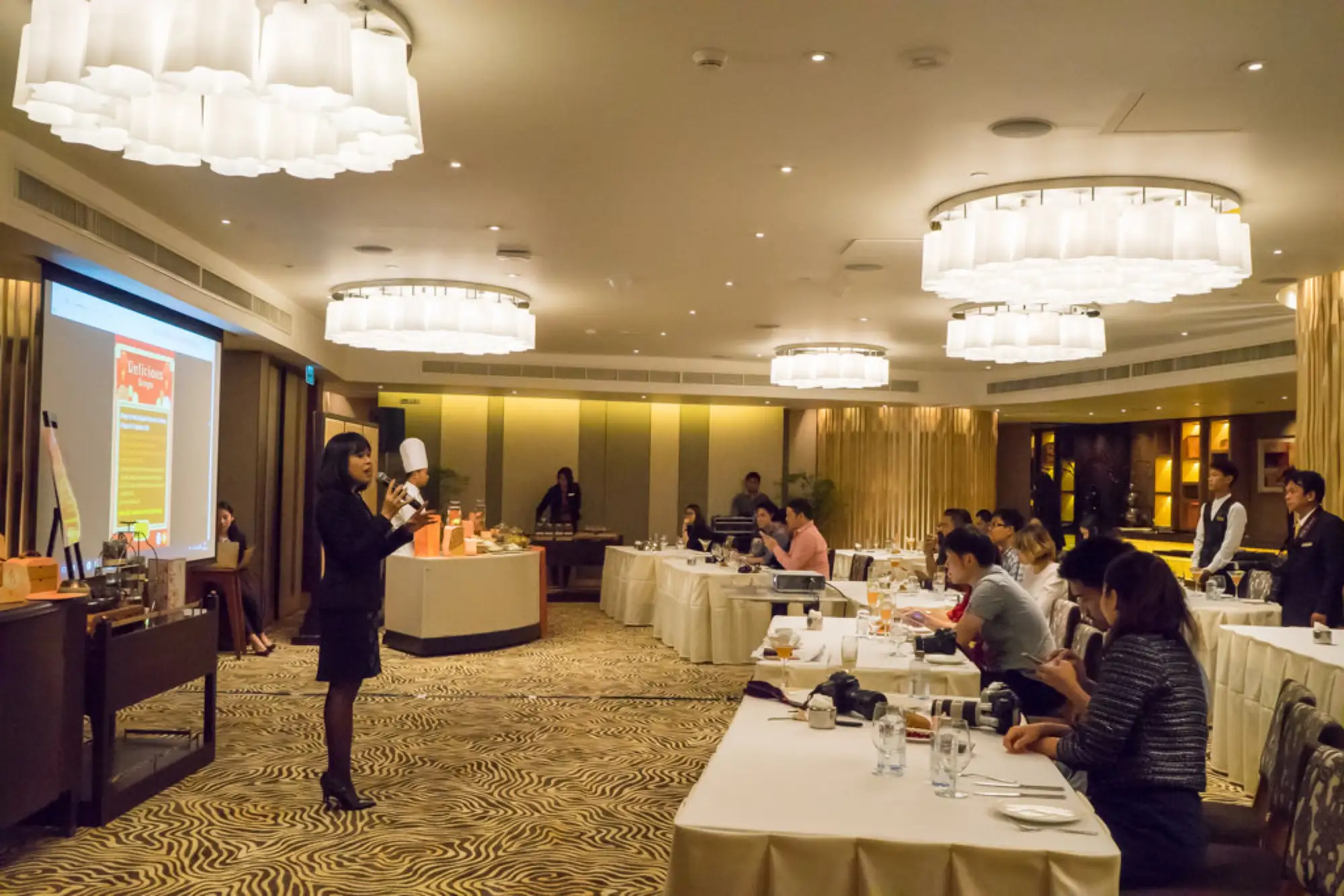 曼谷香格里拉Shangri-La Hotel 推2016創意餅乾餡料