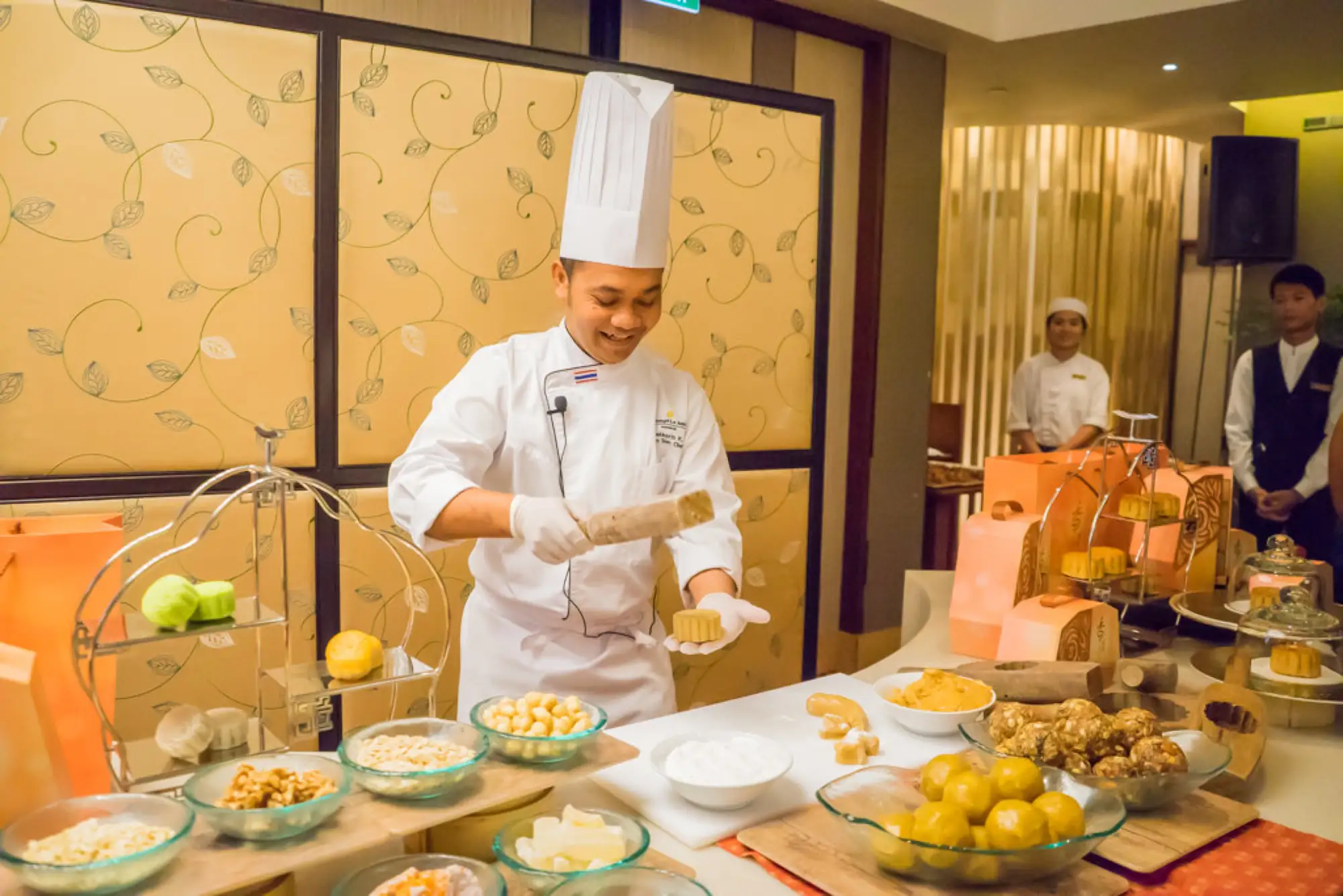 曼谷香格里拉Shangri-La Hotel 推2016創意餅乾餡料