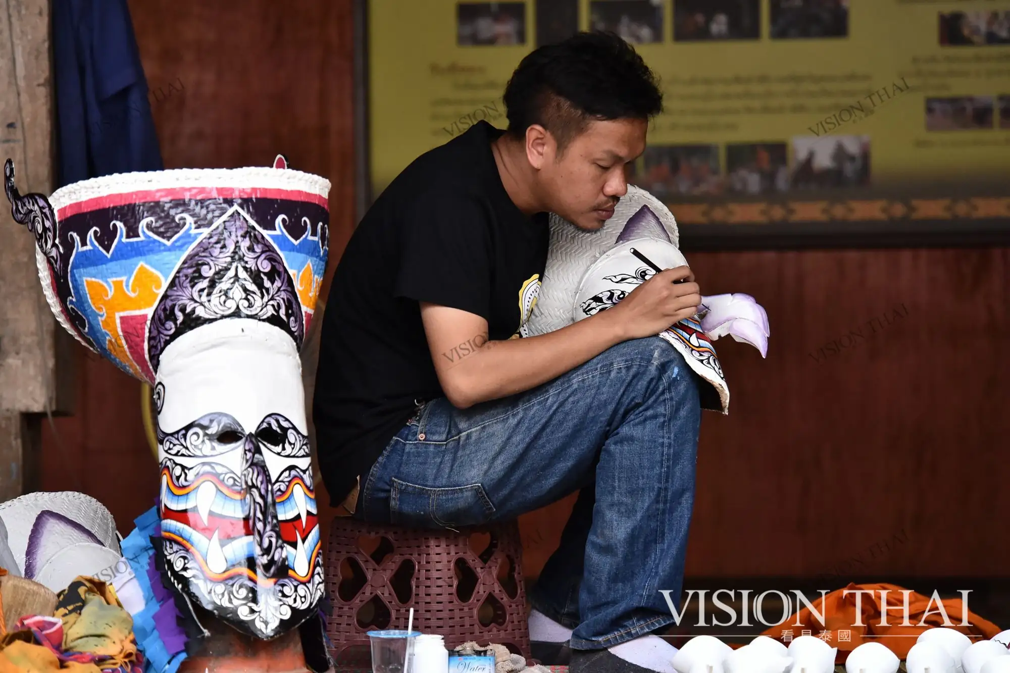皮塔空面具節受泰國政府「一村一品」影響從宗教儀式轉為節慶活動