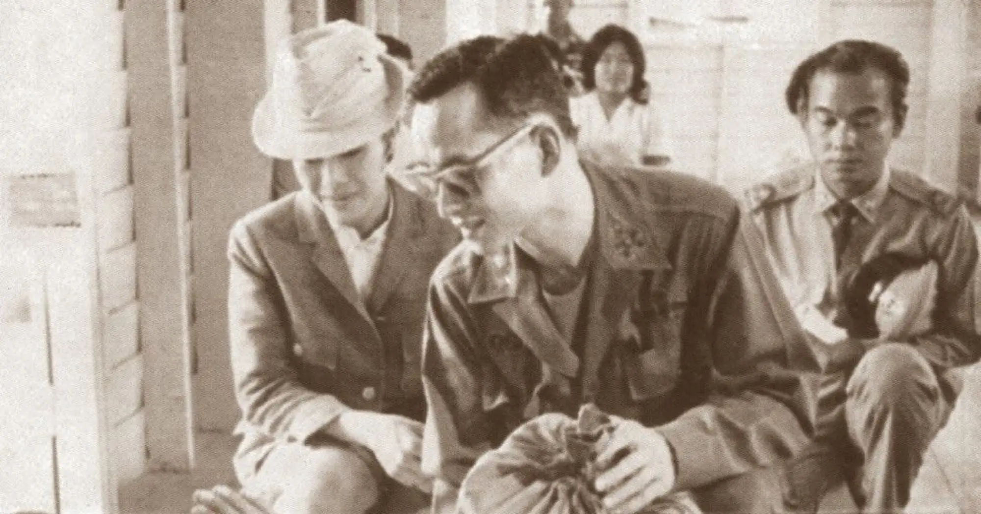 認識泰王拉瑪九世蒲美蓬：壯年時期 1961-1980（圖片來源：Homewithdream.com）