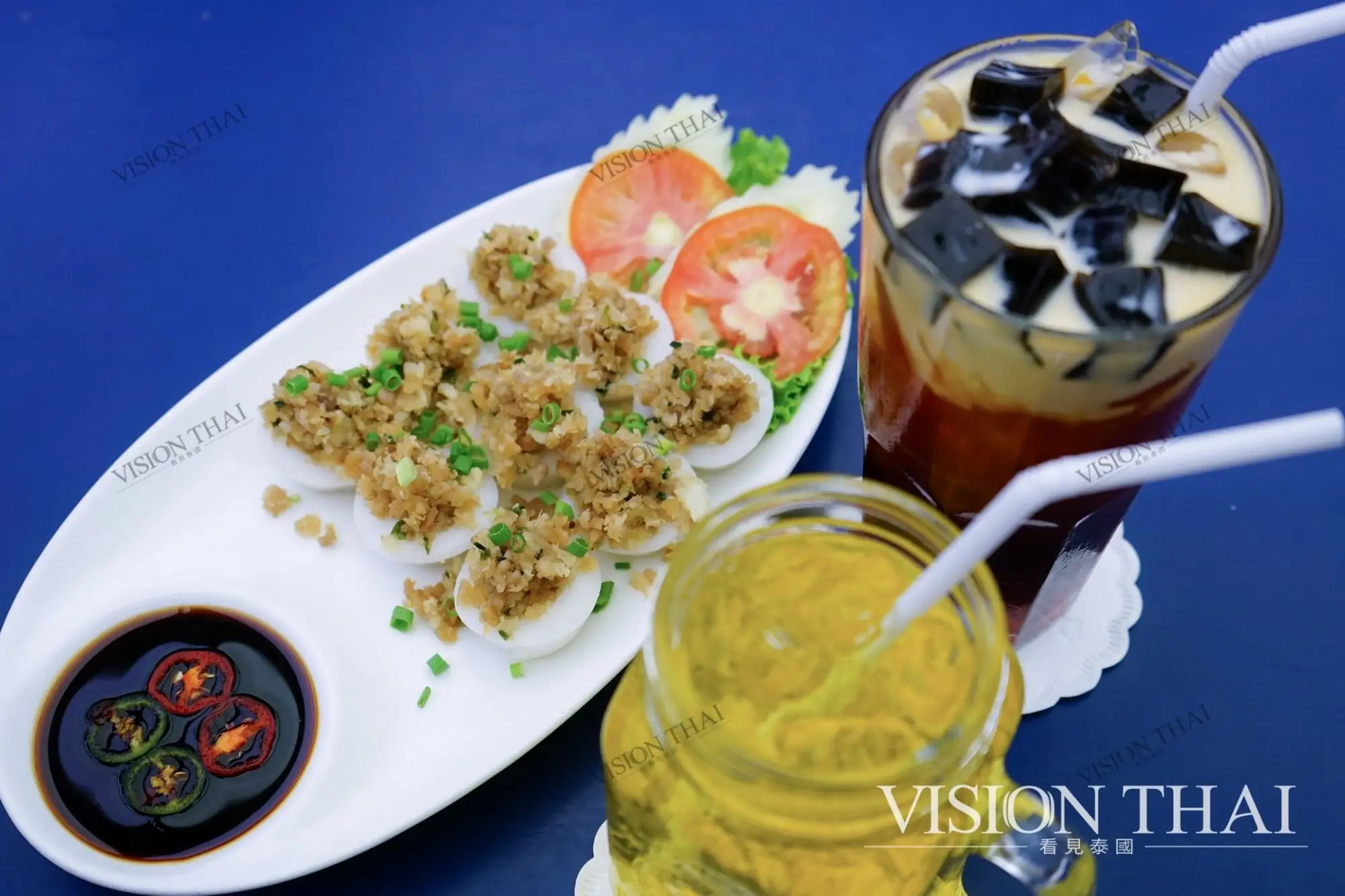 泰國華人移民豐富了飲食文化，廣東潮汕小吃水粿已成為泰國小吃之一。