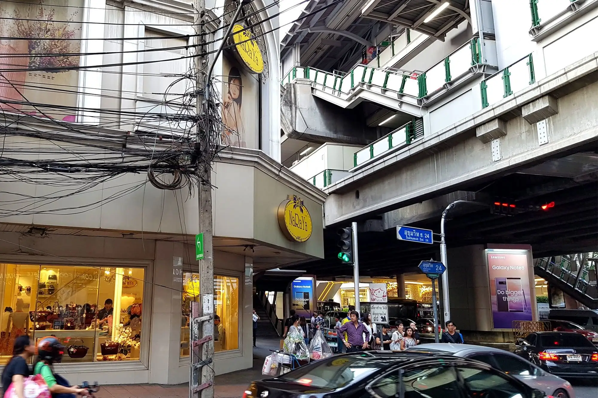 sukhumvit-road-cable-underground
