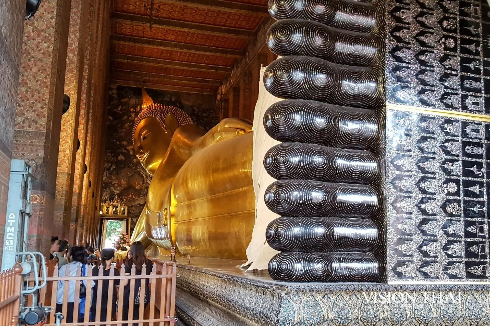 曼谷臥佛寺 Wat Pho 泰國最大的室內臥佛藝術 寺內附設按摩學校提供正統泰式古法按摩