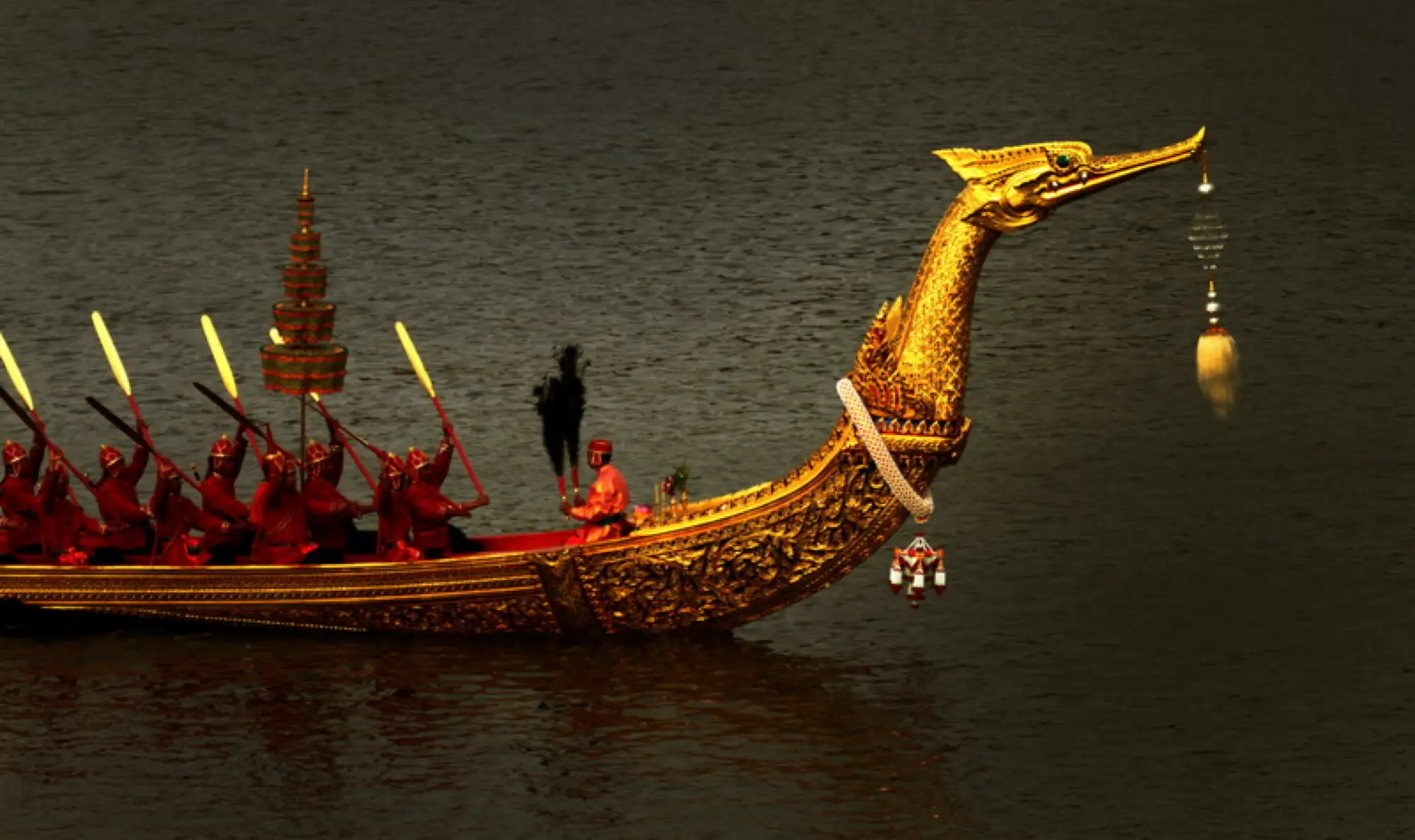 泰國王室駁船遊行