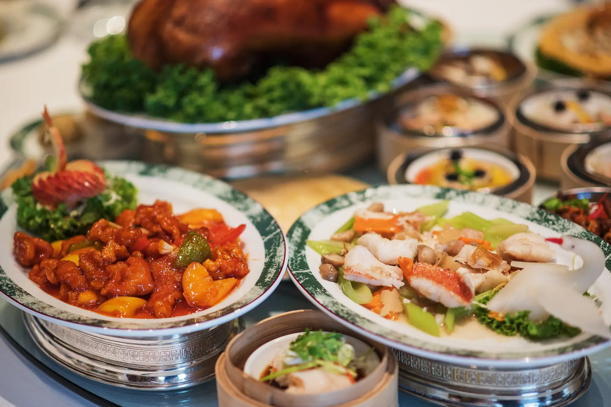 曼谷皇朝广式餐厅推出10人团聚新年套餐。（图片来自：Dynasty Centara Grand at CentralWorld官网）