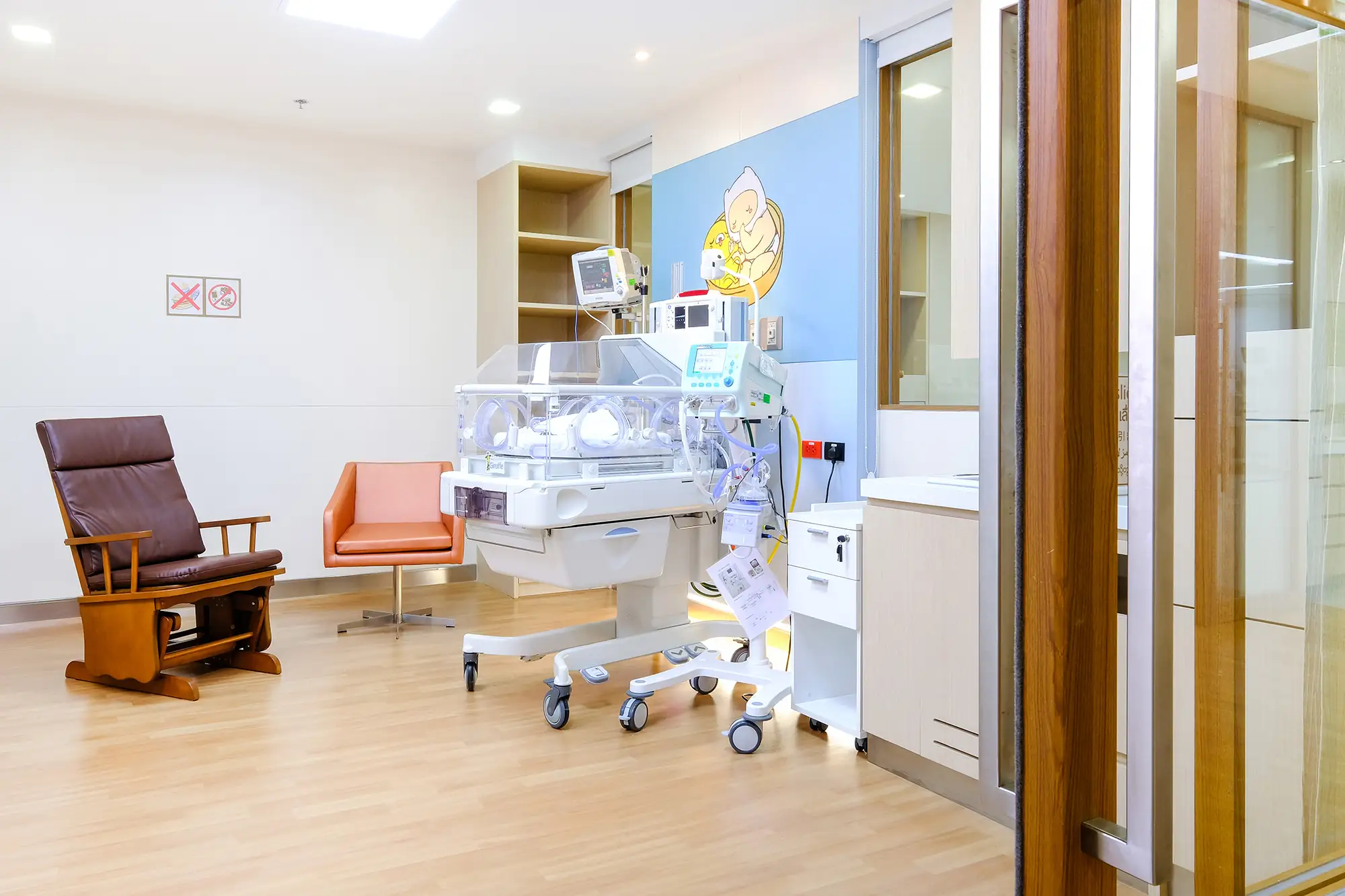 泰国康民医院提供全方位的新生儿专业照护(图片来源：NICU)