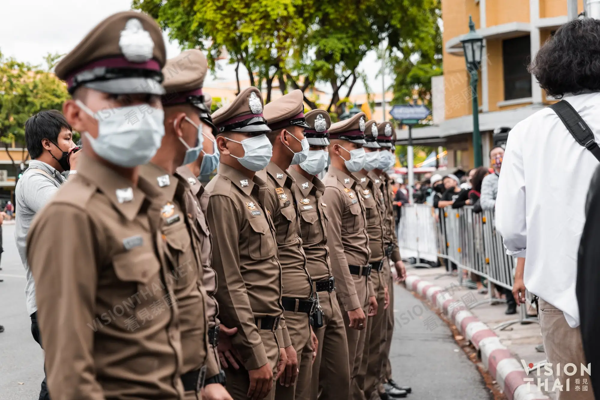泰國政府表示警方在示威期間執法合法