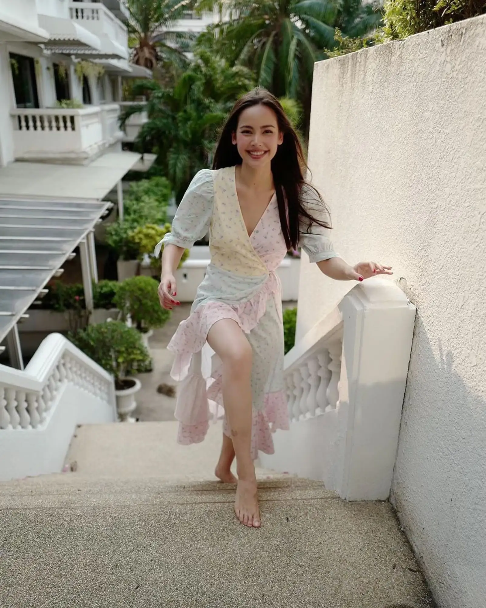 泰国女星Yaya不仅出道第2年就夺下影后宝座，还是考上泰国第一学府的高材生（图片来源：翻摄自IG）