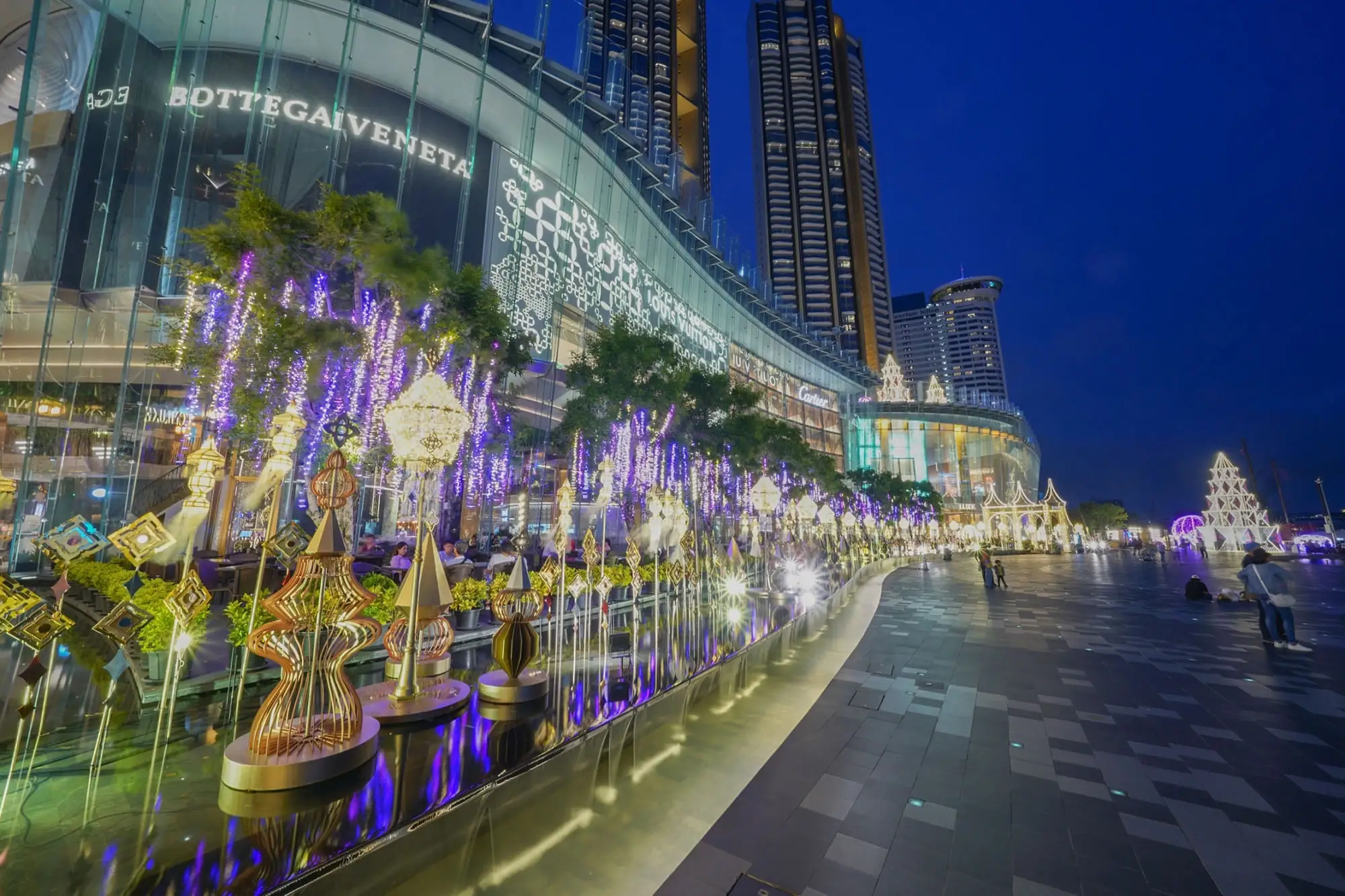 2020曼谷灯光秀在暹罗天地盛大展开（图片来源：曼谷ICONSIAM暹罗天地）