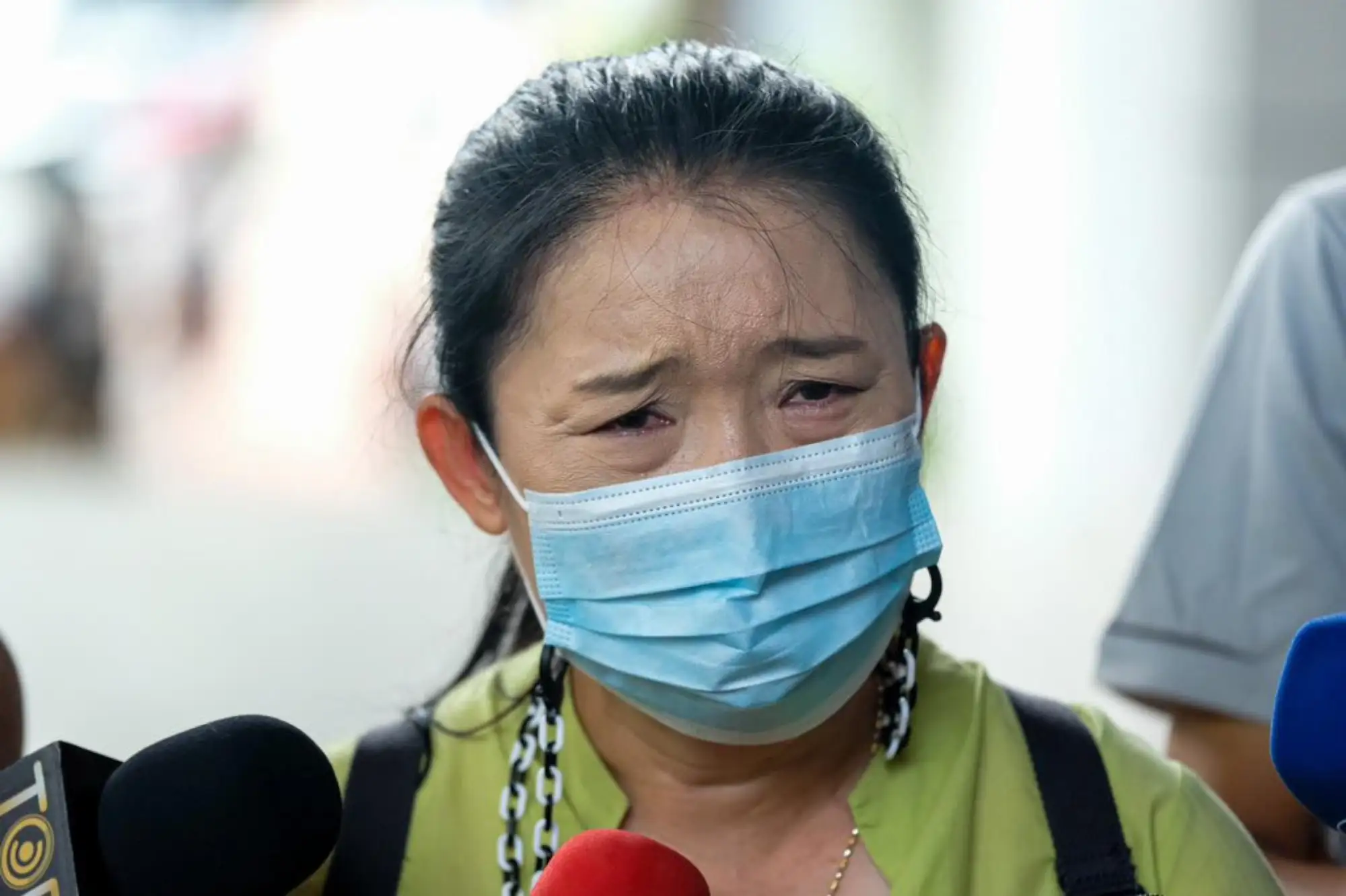企鹅母亲偕同律师要求保释遭拒（图片来源：Thai Enquirer）