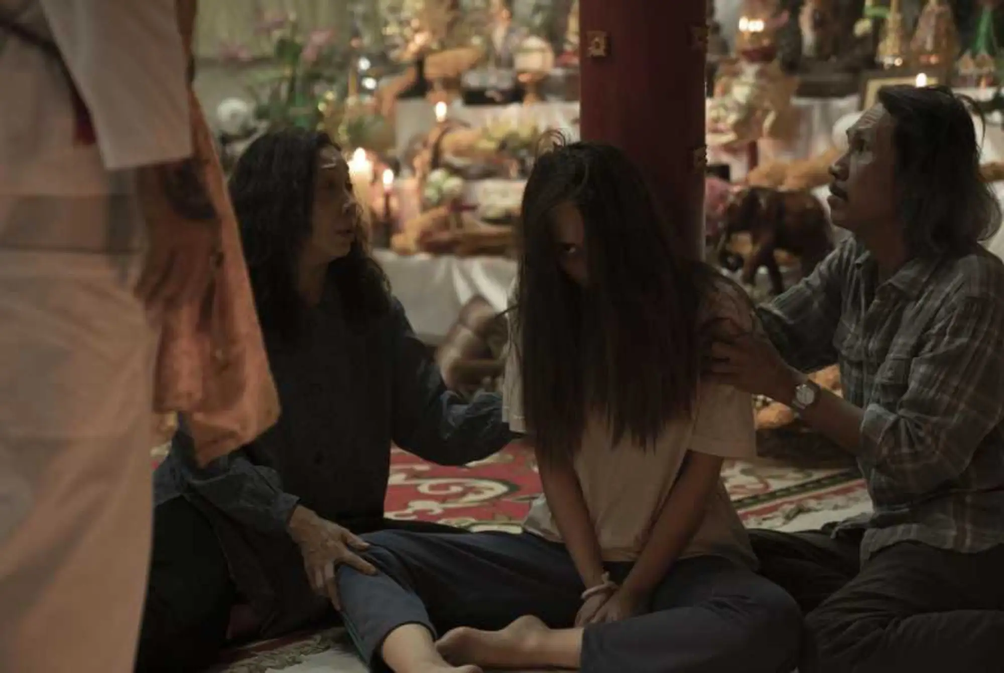 《薩滿》電影以薩滿巫覡為主題，講述位於泰國東北依善地區的一個小村落發生的詭譎事件（圖片來源：GaragePlay 車庫娛樂）