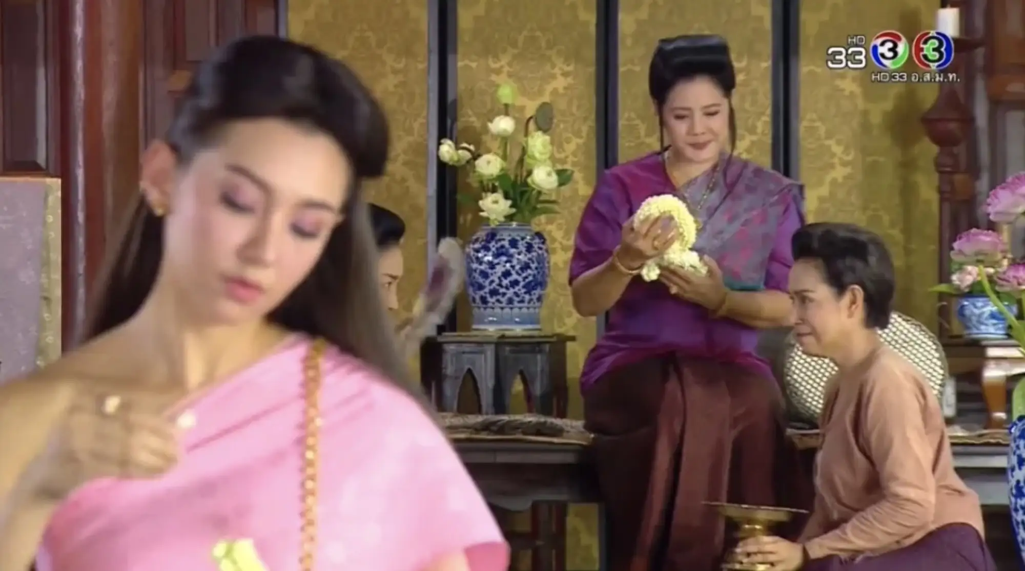去过泰国或者看过泰剧的人，对泰国的花环应该都不陌生（图片来源：沪江泰语）