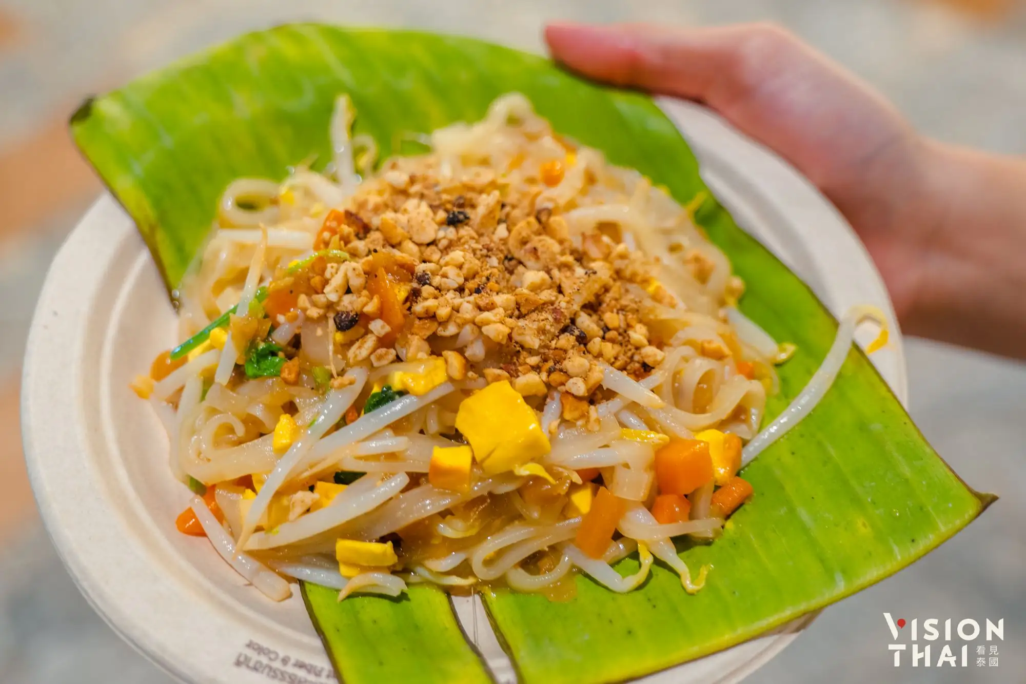 斋节期间暹罗天地ICONSIAM吃得到各式各样斋版的泰式小吃（图片来源：Vision Thai 看见泰国）