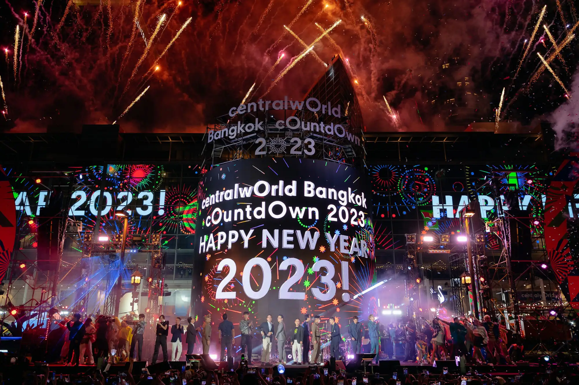 曼谷centralwOrld尚泰世界購物中心2023跨年晚會回顧（圖片來源：centralwOrld提供）