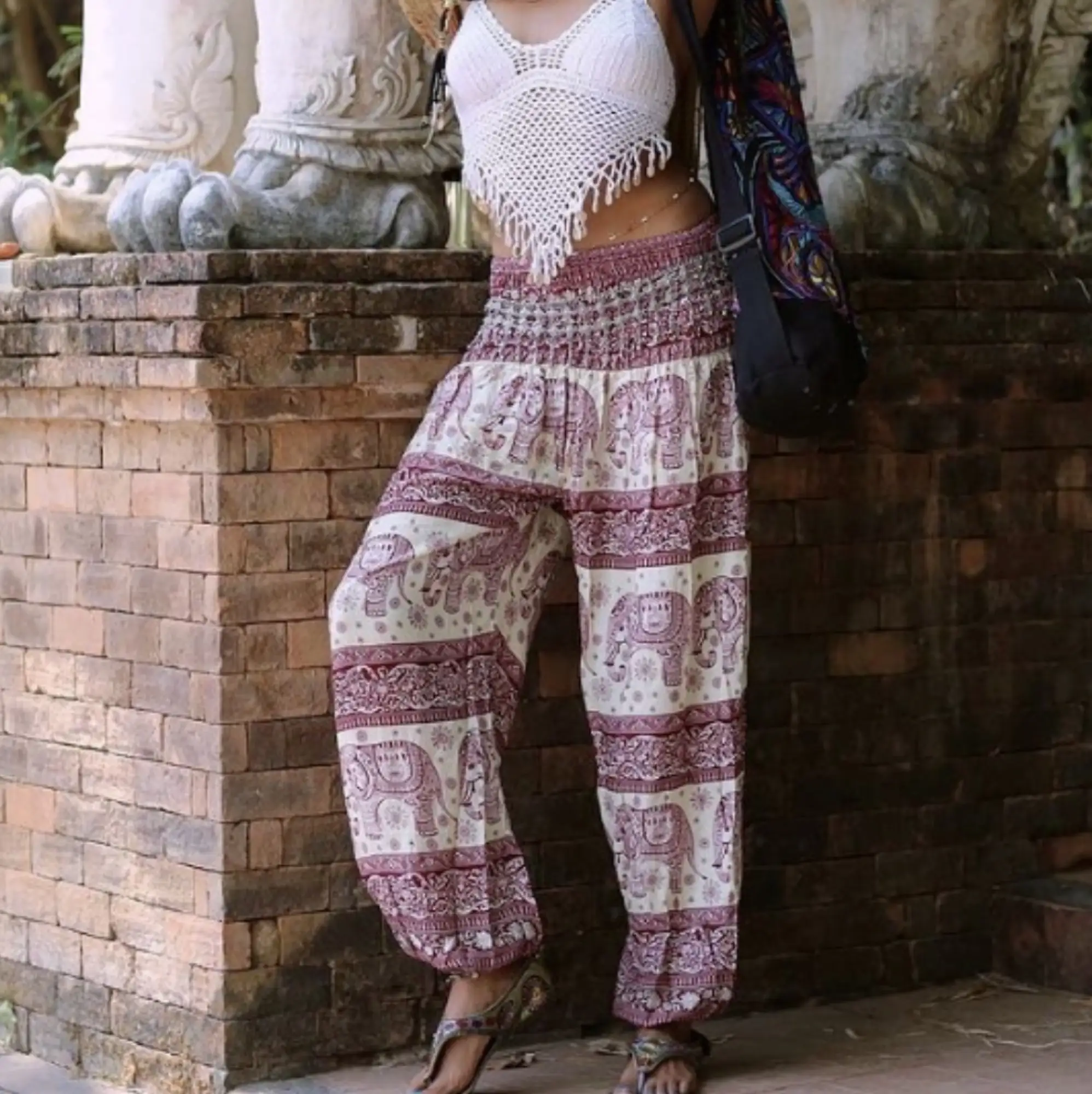 泰国大象裤穿搭参考（图片来源：沪江泰语）