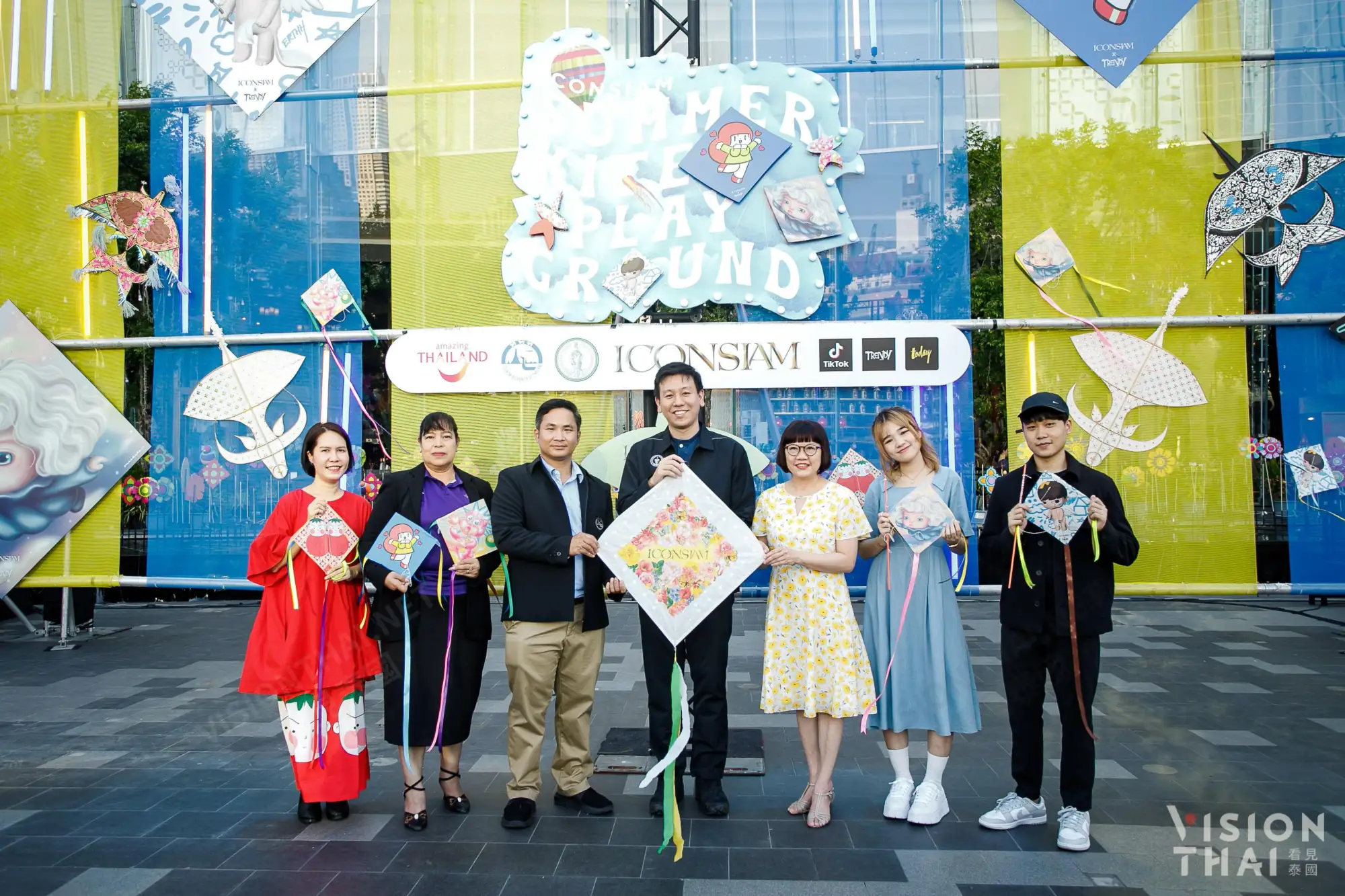 2023曼谷暹羅天地“夏日風箏節”與5位泰國藝術家攜手，打造“ICONSIAM空中畫展”（Vision Thai 看見泰國）