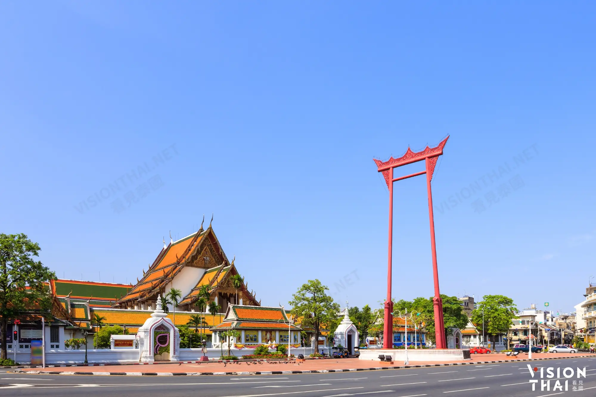曼谷红色大秋千是旧城区景点之一（图片来源：Freepik）