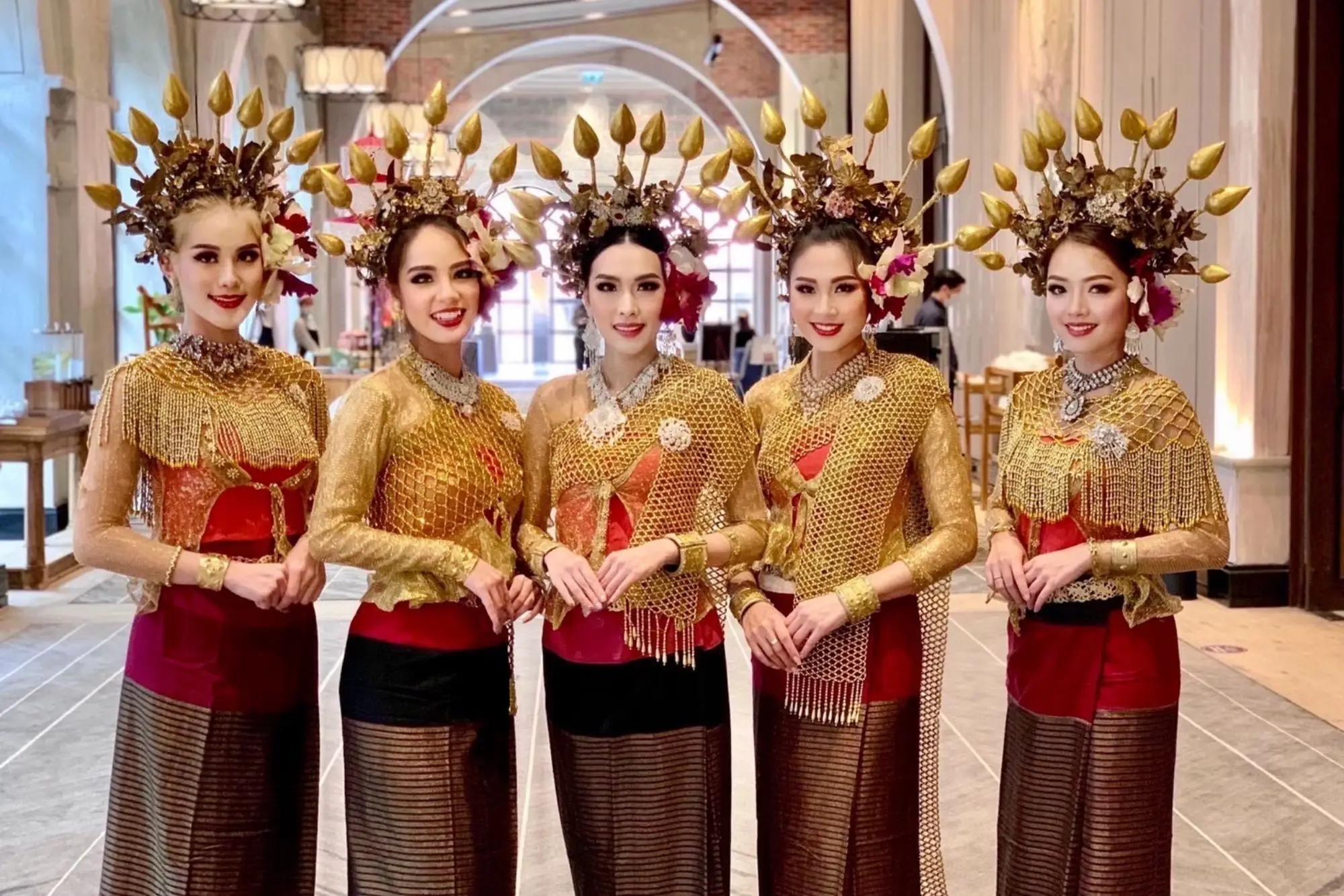 與台北東方文華酒店首次合作推出「泰國美食節」，每天19:00還能欣賞泰國傳統舞蹈表演。（來源：泰國貿易經濟辦事處）