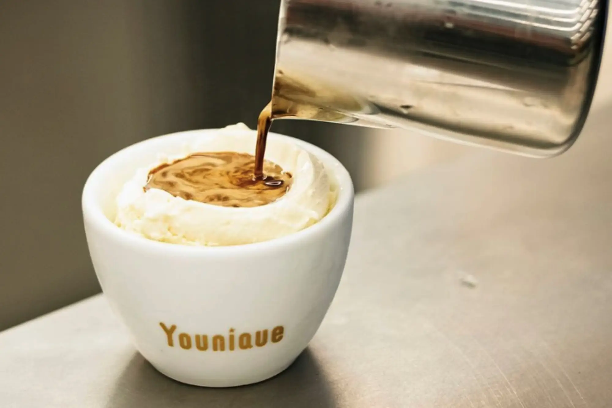 Younique必吃義式咖啡甜品，阿芙佳朵Golden Affogato。（來源：官方社群）