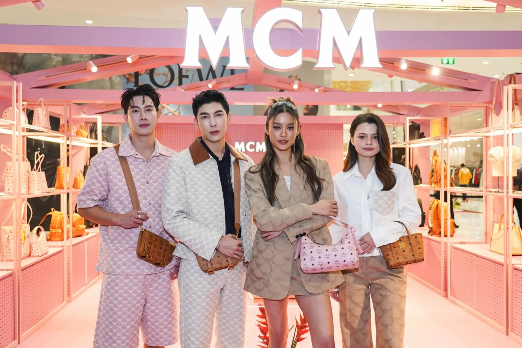 MCM曼谷粉红快闪店登场！联名泰国甜点品牌推限定巧克力（来源：官方提供）