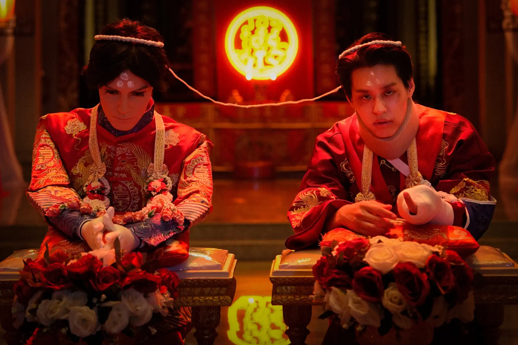 泰國版《鬼家人》Billkin、PP Krit首度合體大銀幕《冥婚鬧泰大》台灣定檔5月9日(來源:金盞花大影業)