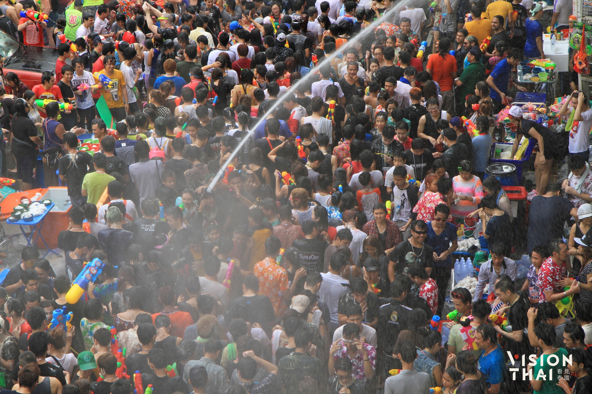 泰国泼水节不仅是当地新年，更是全球游客亲身体验泰国文化的年度盛事！ （来源：看见泰国 Vision Thai）