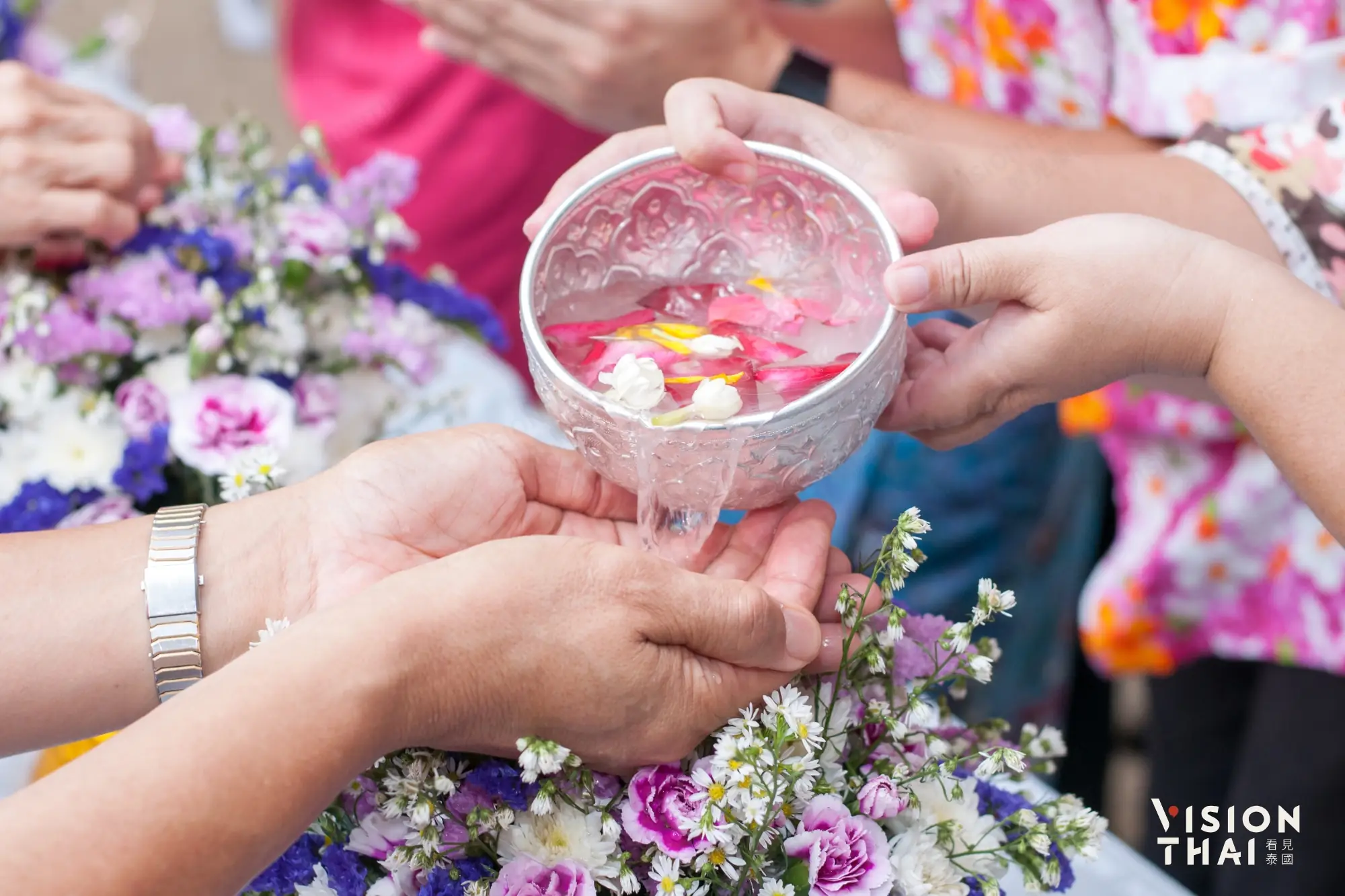 宋干節從4月13日至15日，這三天分別各有傳統意涵。（來源：看見泰國 Vision Thai）