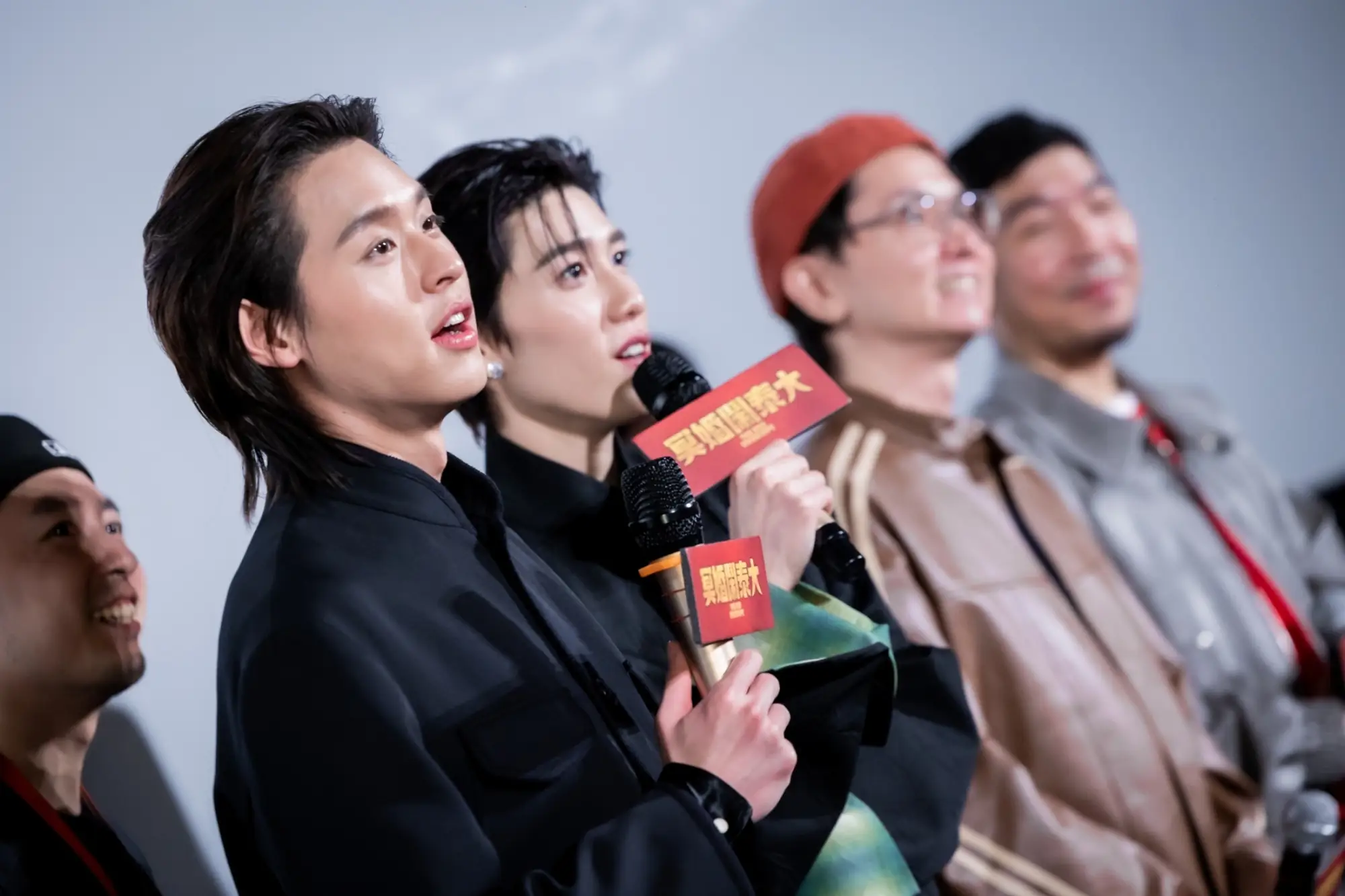 《冥婚鬧泰大》主創Billkin(左起)與PP Krit、監製班莊、導演查揚諾和影迷見面。（來源：金盞花大影業提供）