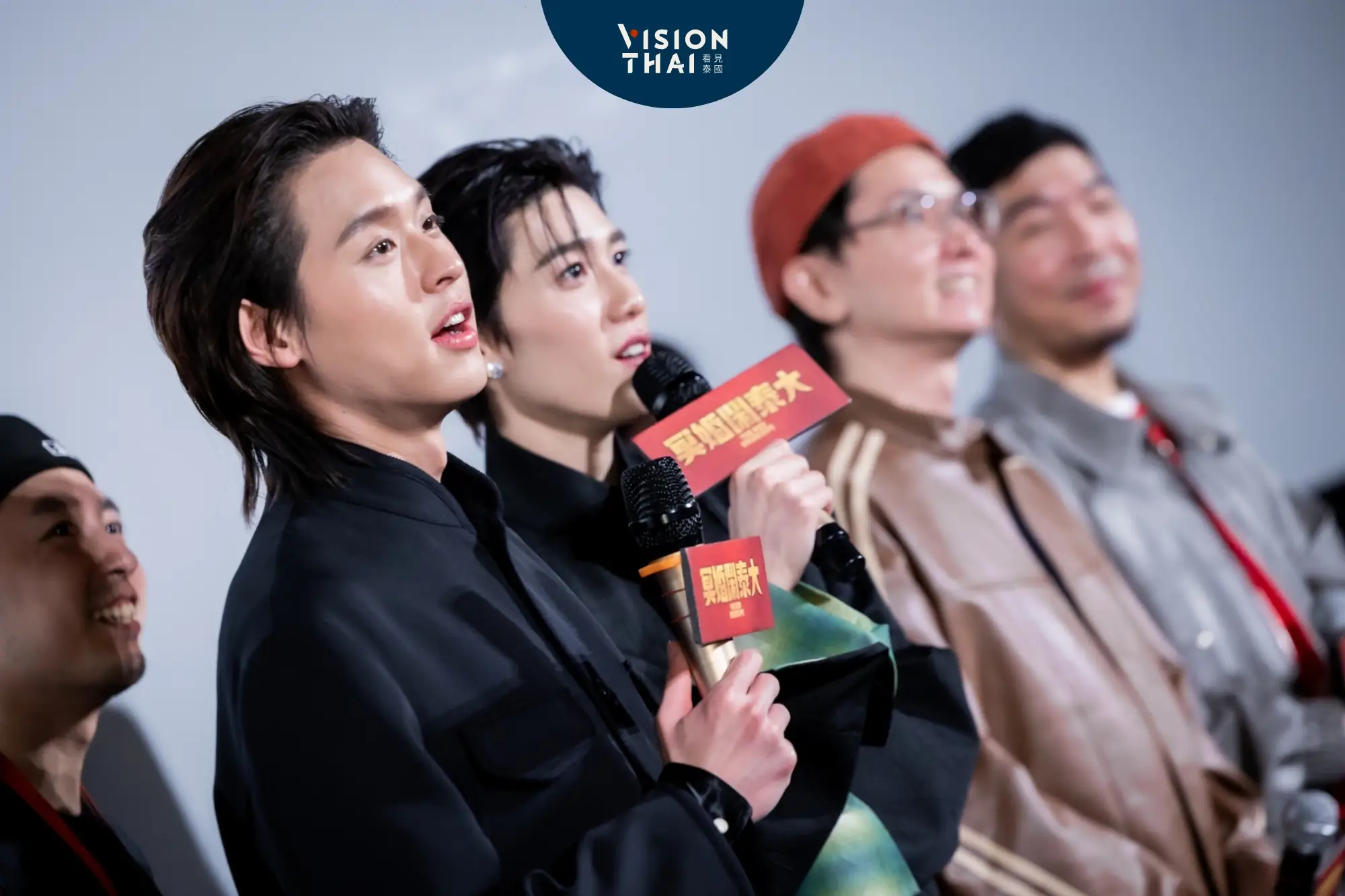 《冥婚鬧泰大》主創Billkin(左起)與PP Krit、監製班莊、導演查揚諾和影迷見面。（來源：金盞花大影業提供）