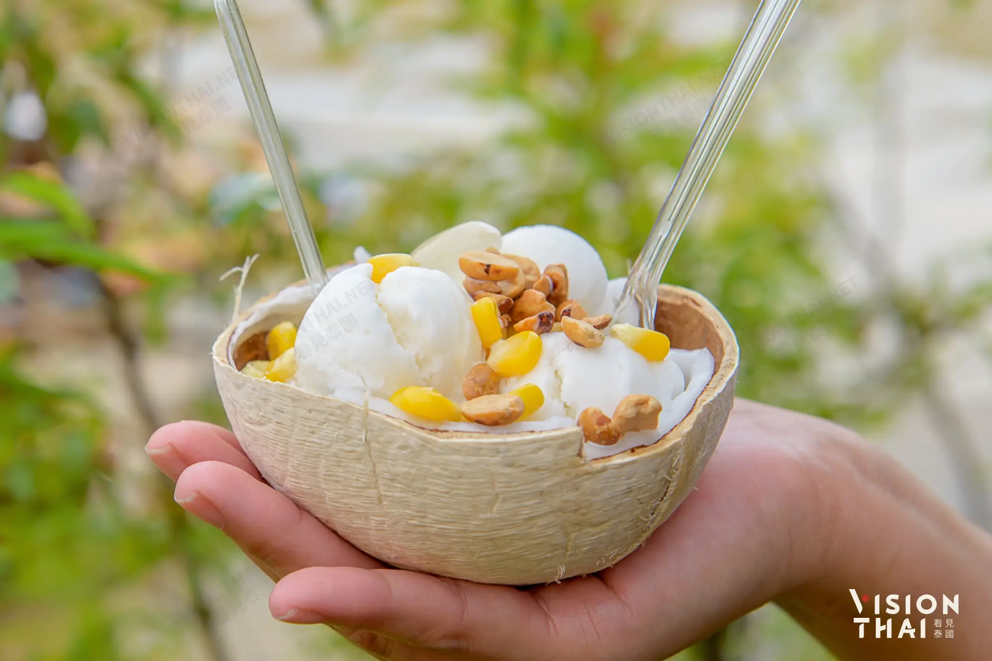 椰子冰淇淋是一道泰国经典街头冰品（来源：看见泰国 Vision Thai）