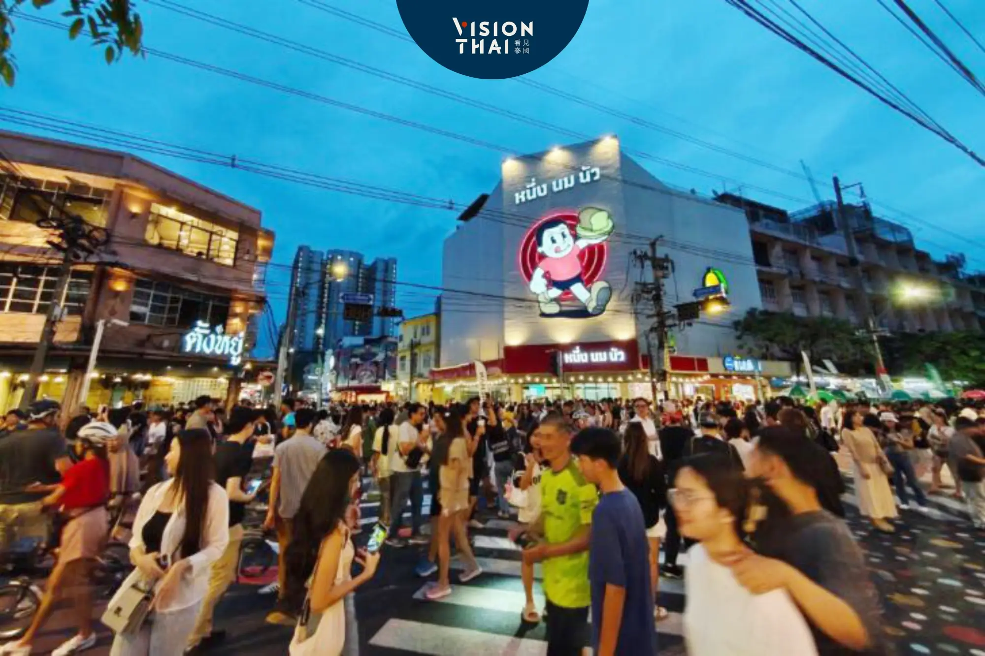 泰國網紅美食街泡沫破裂！朱拉隆功美食一條街Banthat Thong面臨熄燈危機（來源：khaosod）