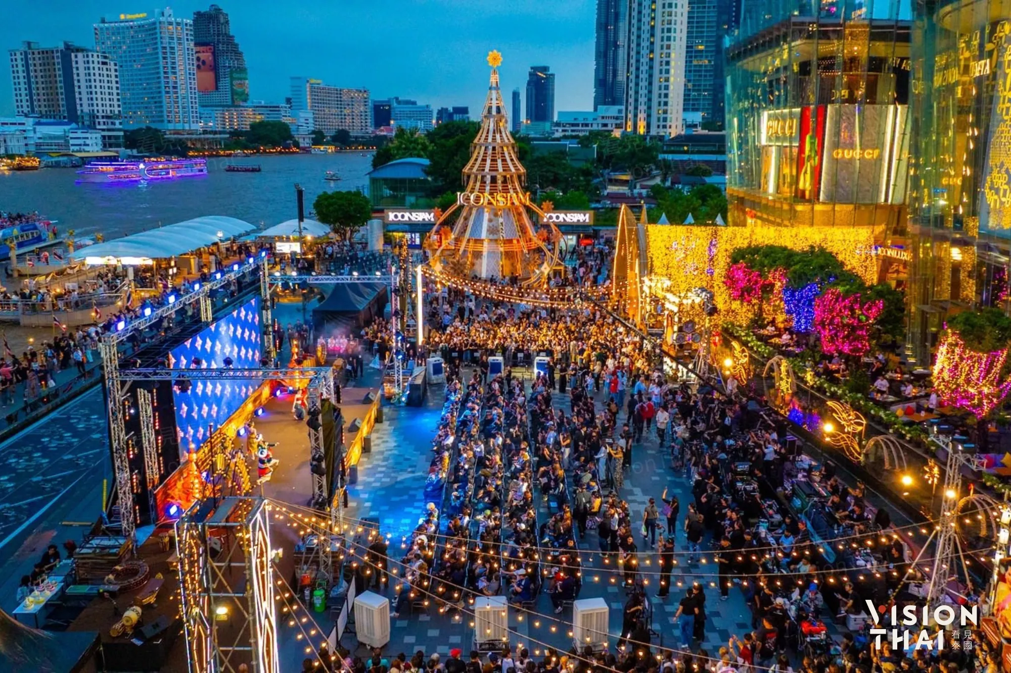 ICONSIAM以巨型圣诞树打造沉浸式灯光旅程(来源:官方社群)