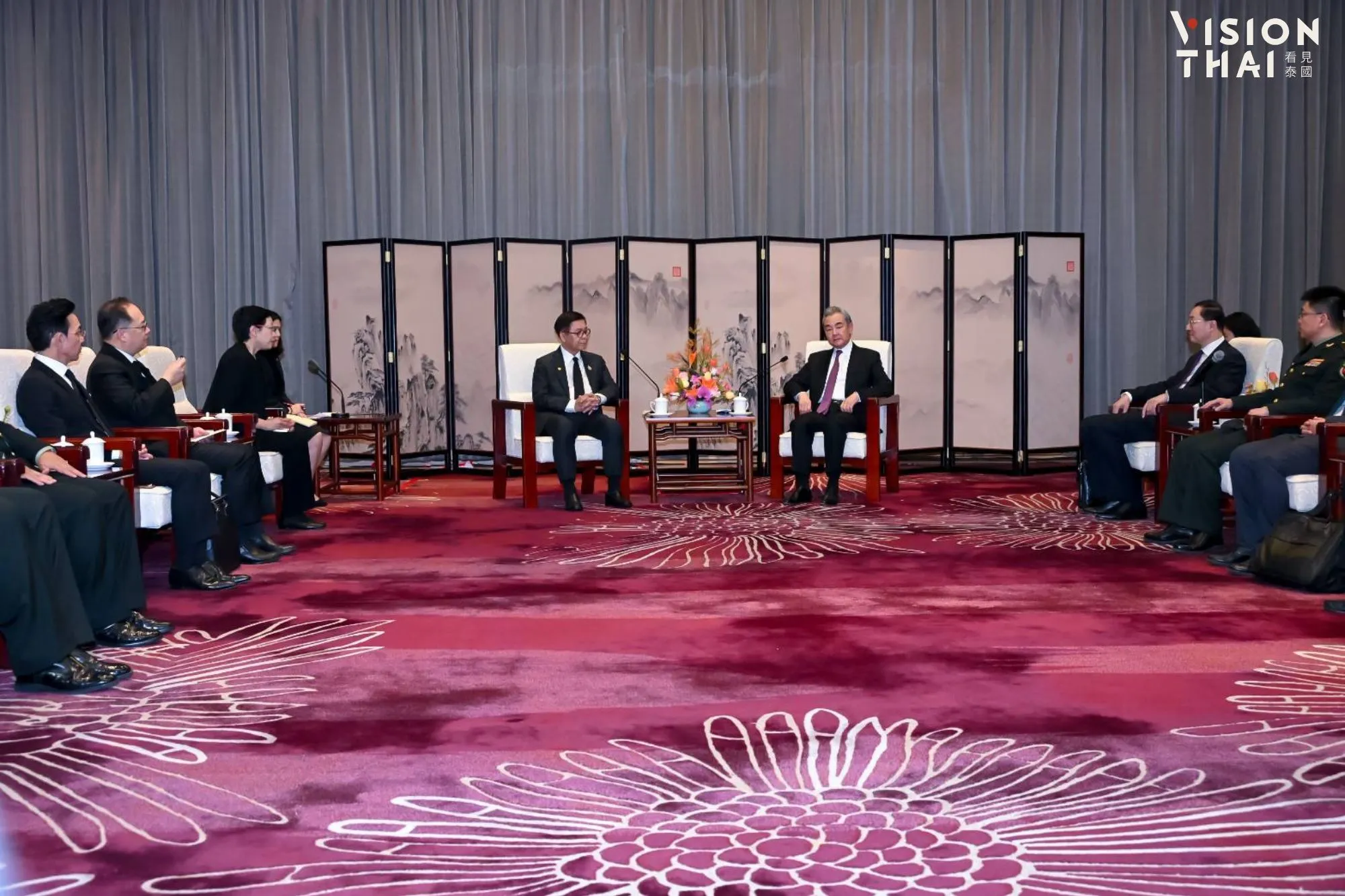 泰柬邊境停火生效 赴中國斡旋和平會談