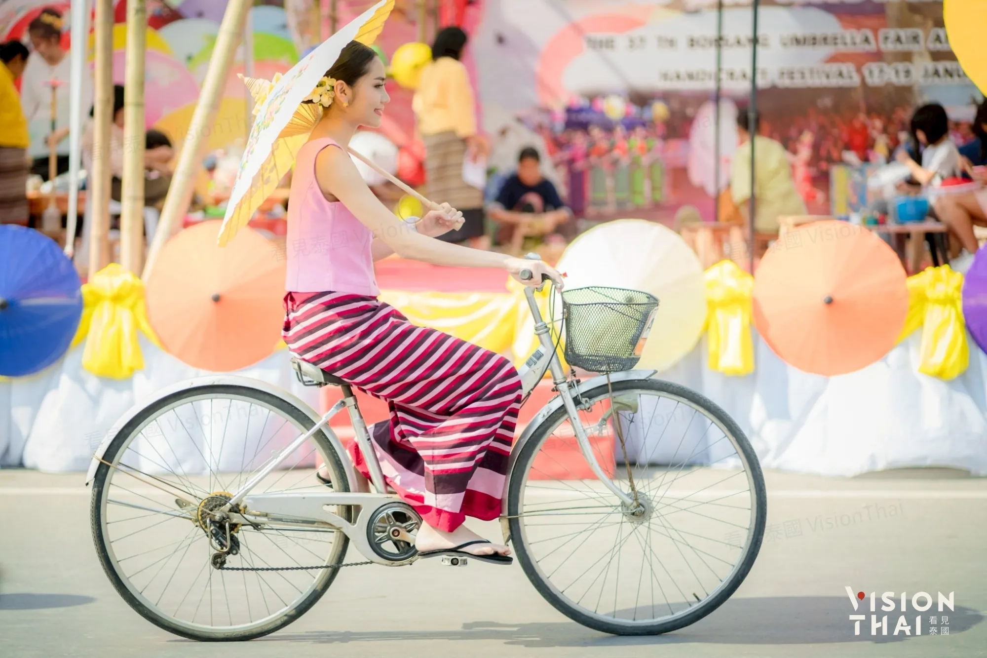 清迈博桑纸伞节在1月16日至18日隆重登场！将有撑伞淑女单车游行、纸伞DIY（来源：官方）