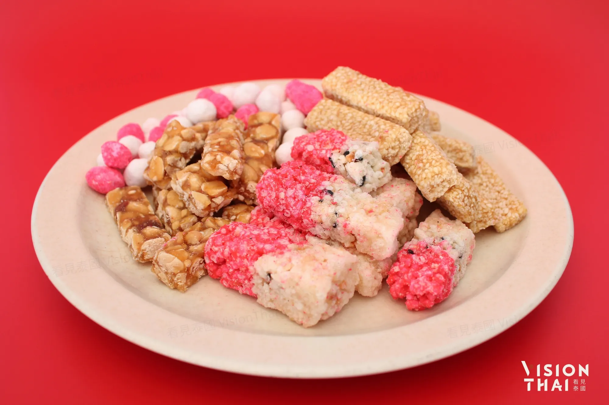 傳統五甜點拼盤象徵五福臨門（來源：看見泰國 VisionThai）