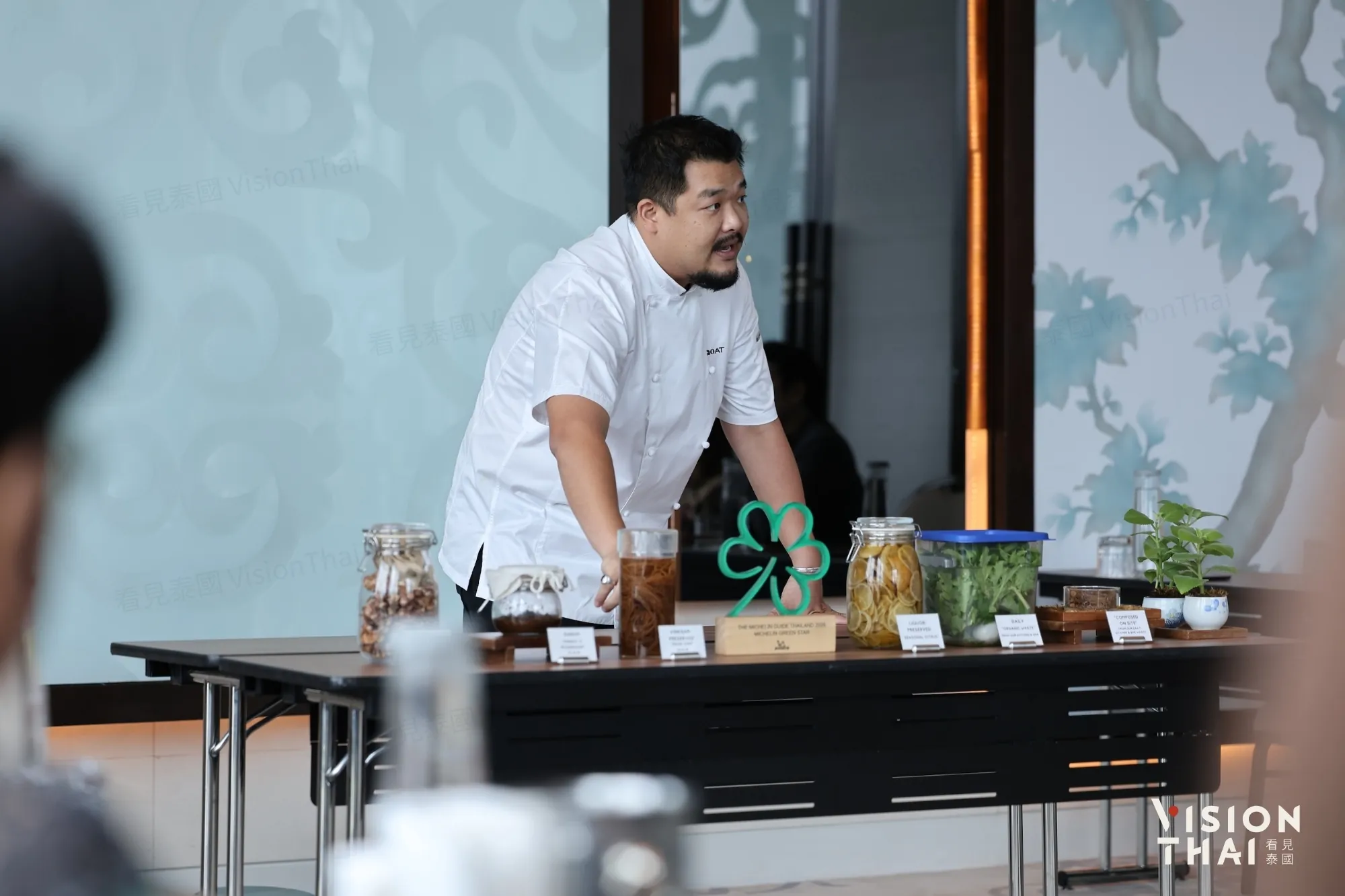 GOAT餐廳主廚Parkorn Kosiyabong強調永續與在地食材