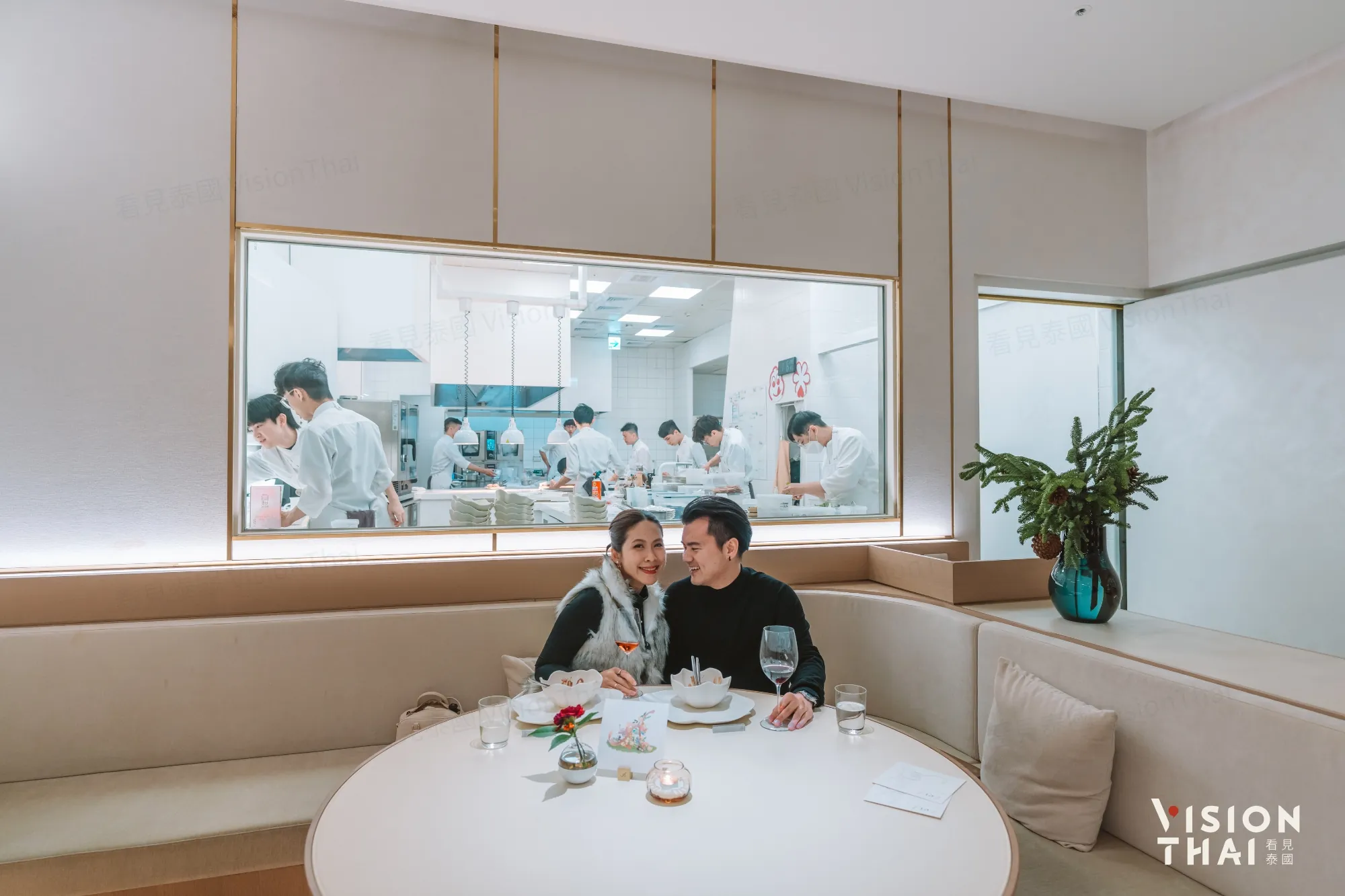 泰國百萬情侶網紅 ไปกันนะ Pai Gun Na親訪台灣米其林二星餐廳 「A」