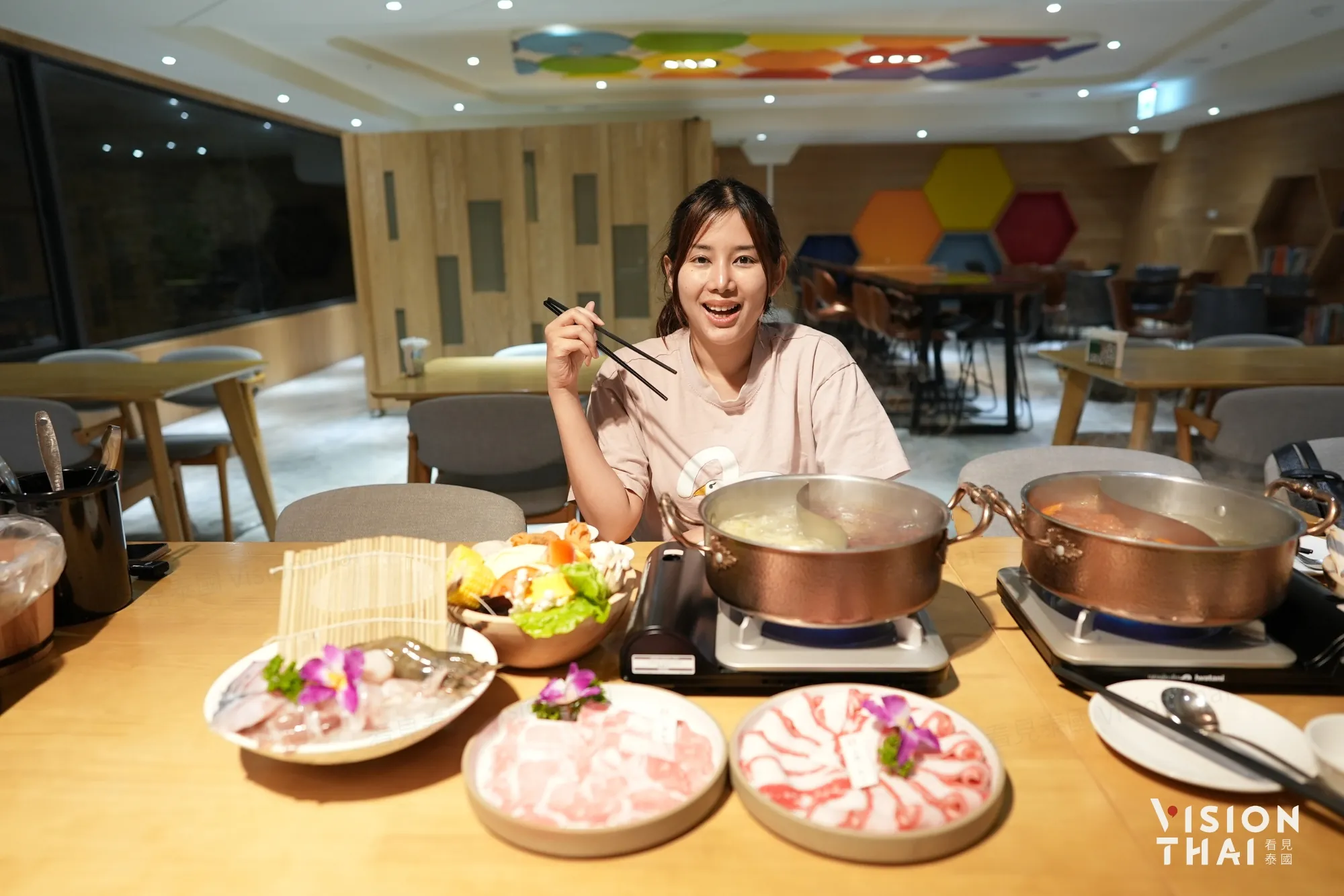 Natcha NCS特別推薦飯店肉質鮮嫩、湯頭濃郁的火鍋套餐