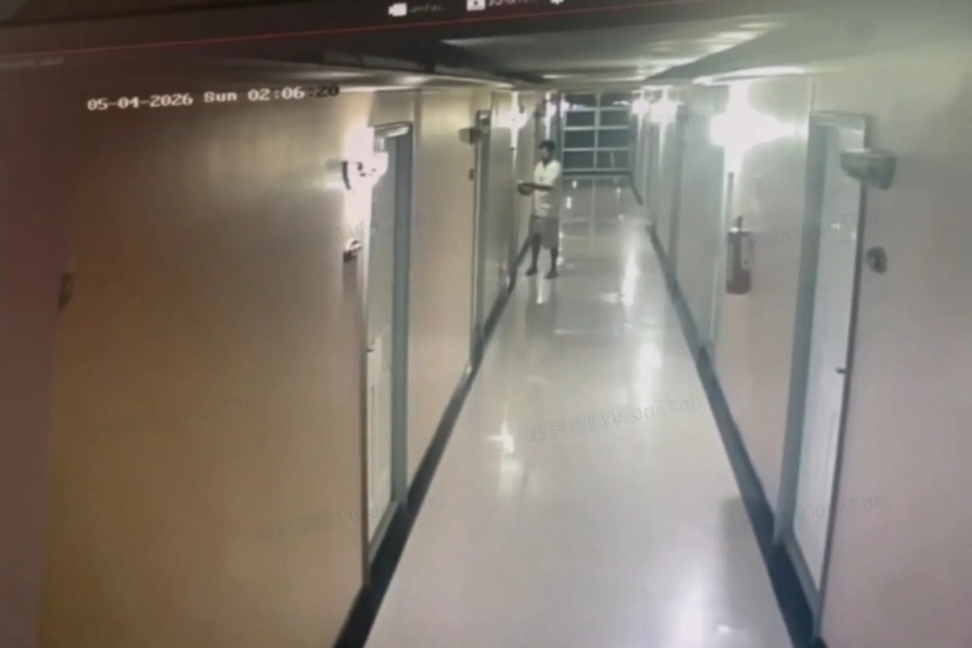 牆上血書！中國學生殺泰籍女友後墜樓 監視器曝詭異時間軸