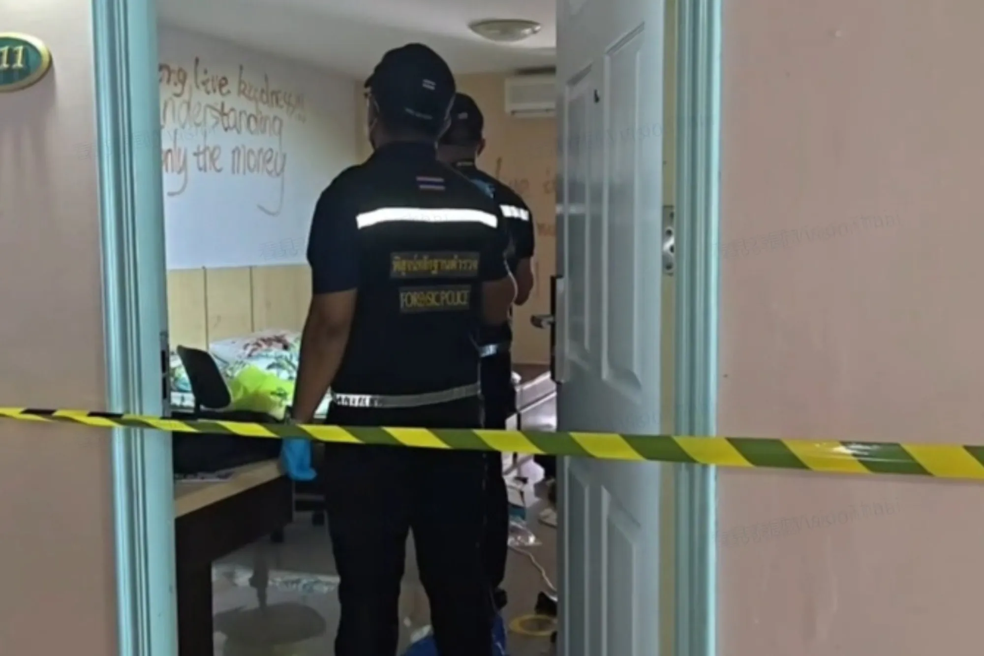 牆上血書!中國學生殺泰籍女友後墜樓 監視器曝詭異時間軸(來源:Amarin TV)