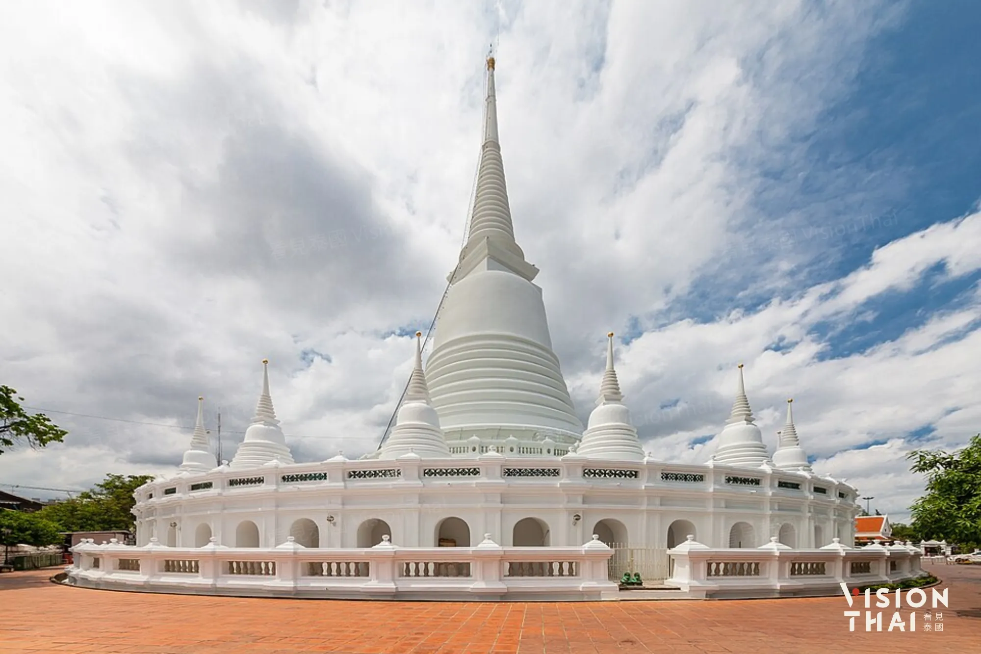 佩雲寺不只可以祈福，現場更有箜劇可以欣賞。（來源：wikipedia）