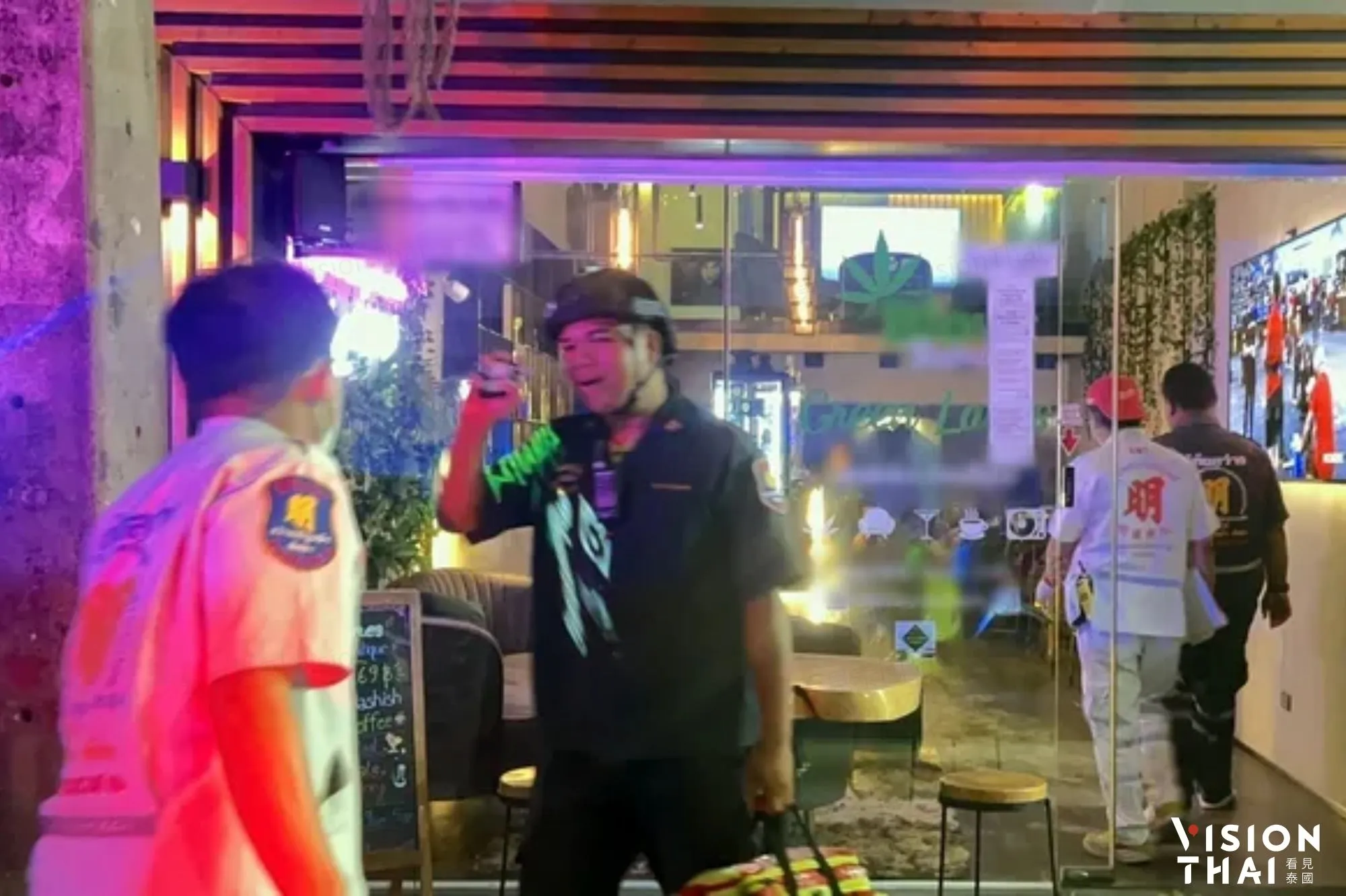 抽一口就不行！中國男子在泰國大麻店痙攣 專家警告初體驗風險（來源：siamrath ）