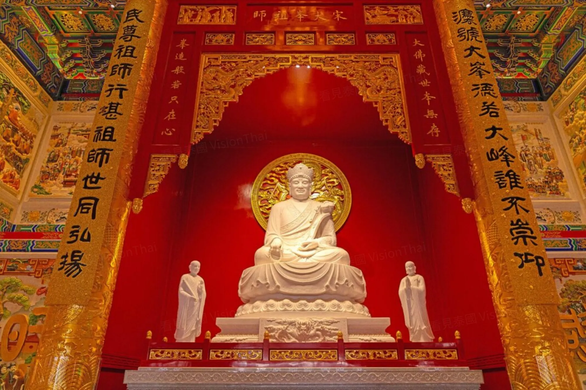 曼谷新地标!报德善堂白玉大峰祖师庙开放 泰王御赐庙名、全泰最大白玉神像镇守(来源:Khaosod)
