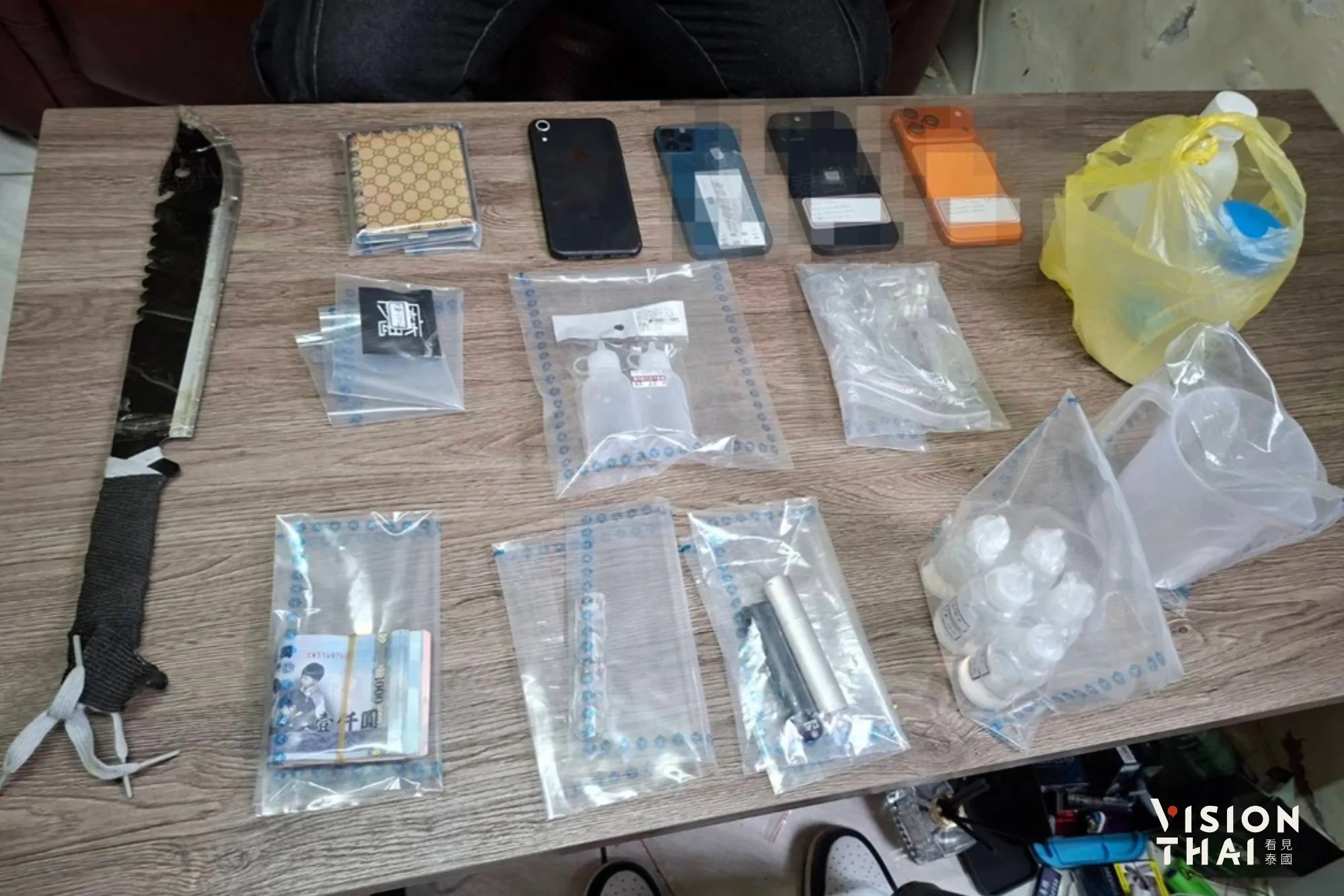 台湾黑帮在柬埔寨设诈骗中心！泰台联手逮捕逾20名台湾籍嫌犯（来源：刑事局）