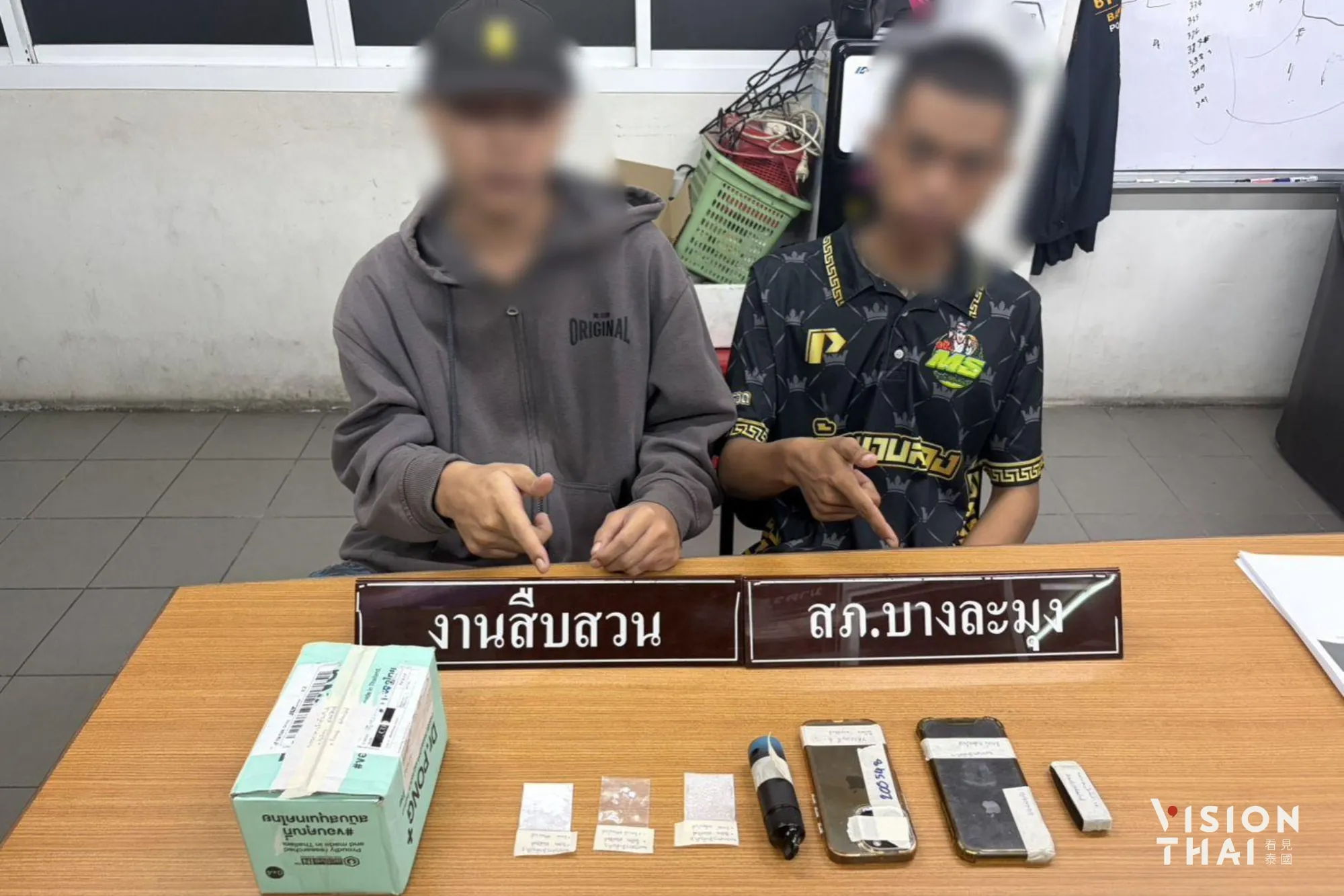 穿着袈裟卖毒品!小沙弥透过IG贩毒 卧底警员扮僧侣钓鱼捕获(来源:The Pattaya News)